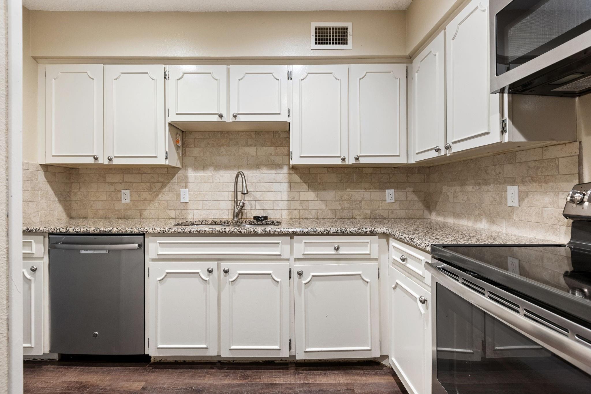 Archwood Ln, Dallas, TX 75248 #1