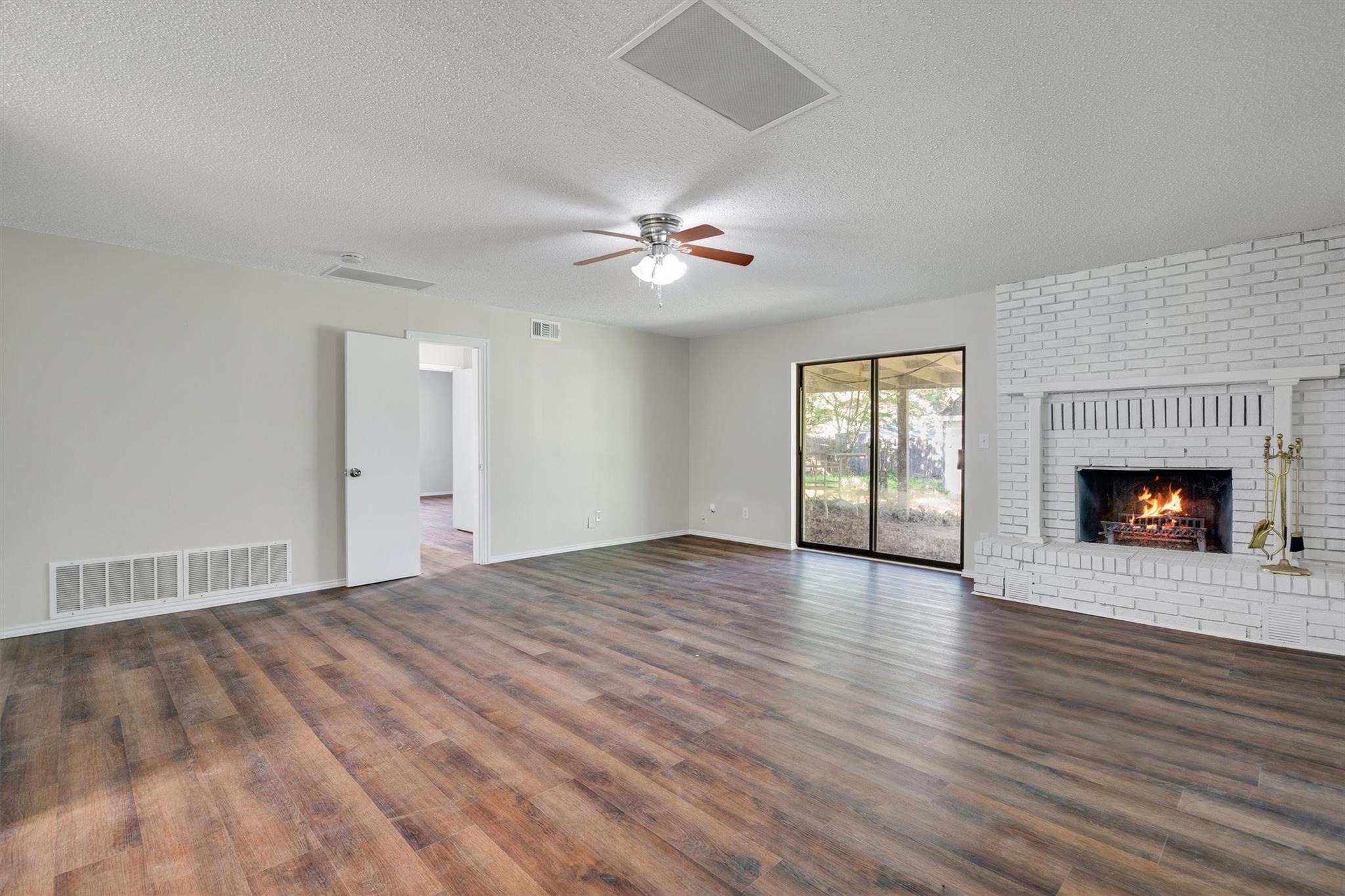 Mistletoe Ln, Keene, TX 76059 #1