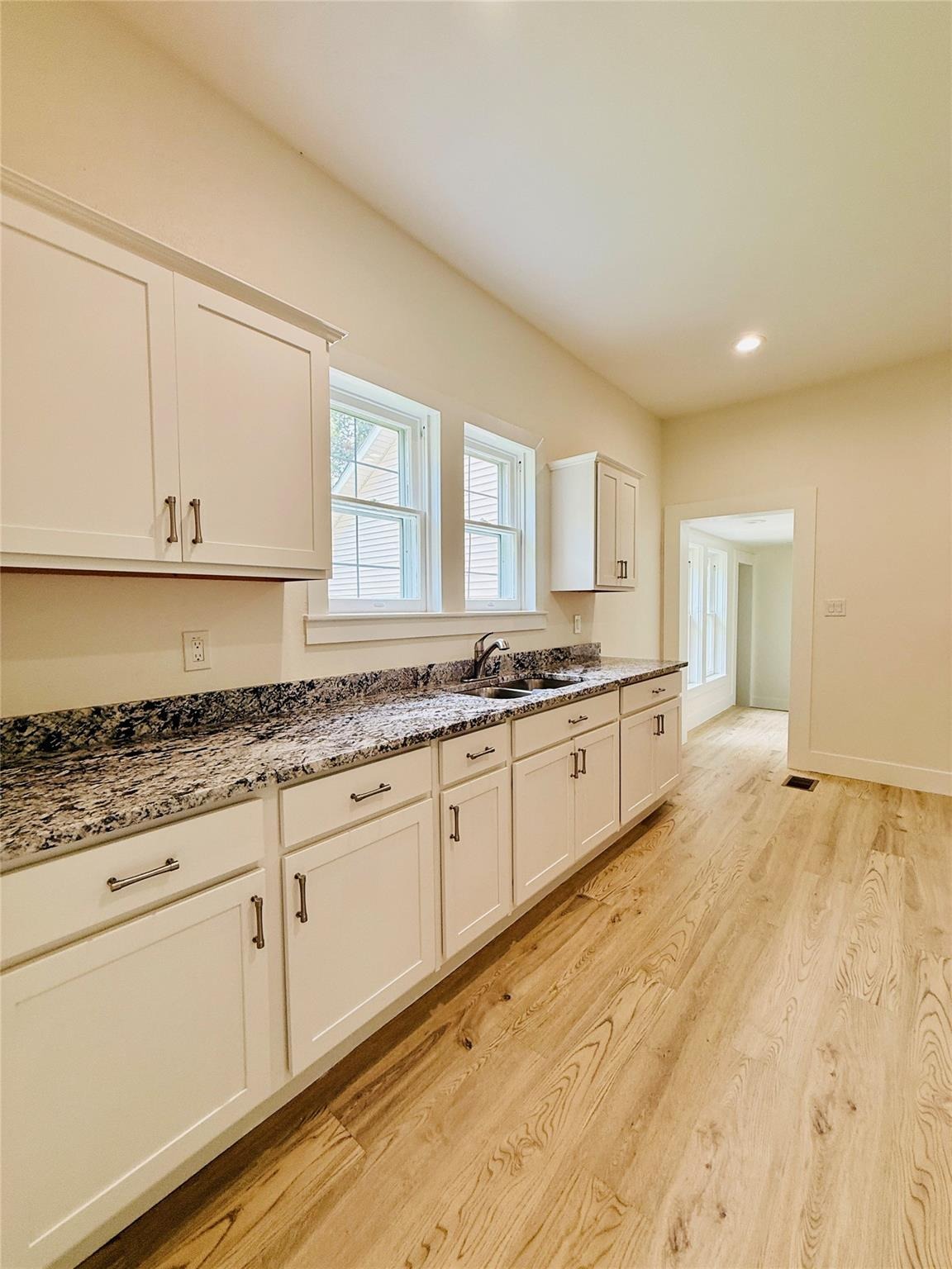 Walworth St, Greenville, TX 75401 #1