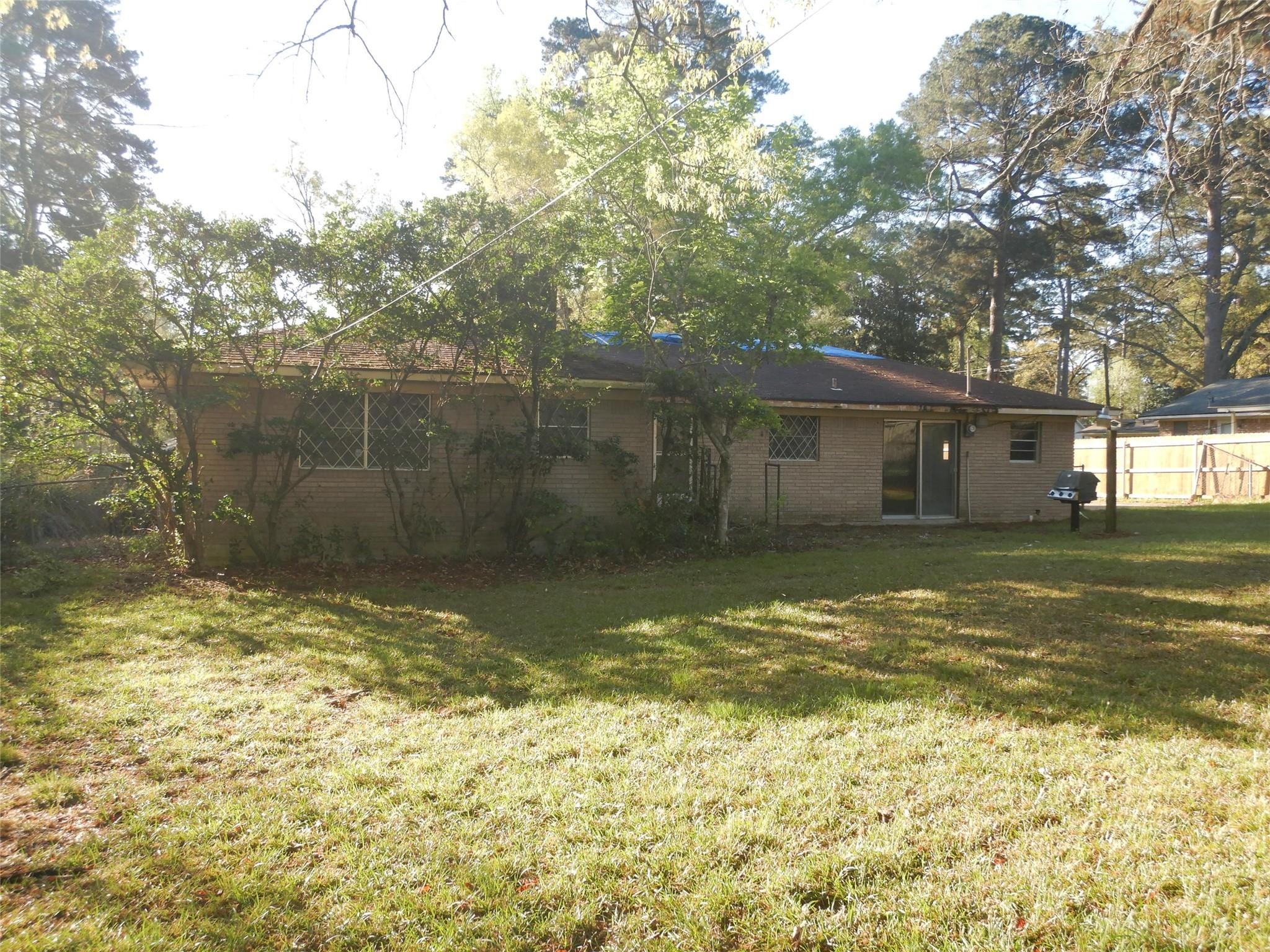 Hemlock Cir, Shreveport, LA 71118