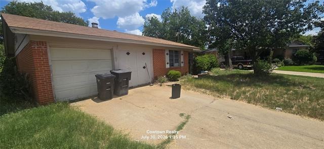 Cole Ct, Fort Worth, TX 76115