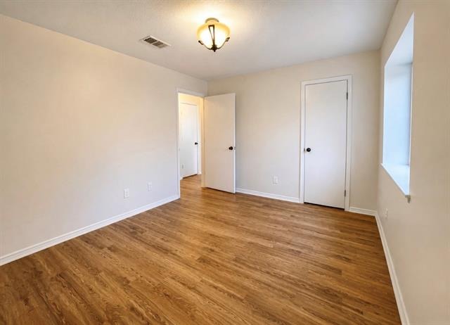 Mountain Creek Ct, Grand Prairie, TX 75052