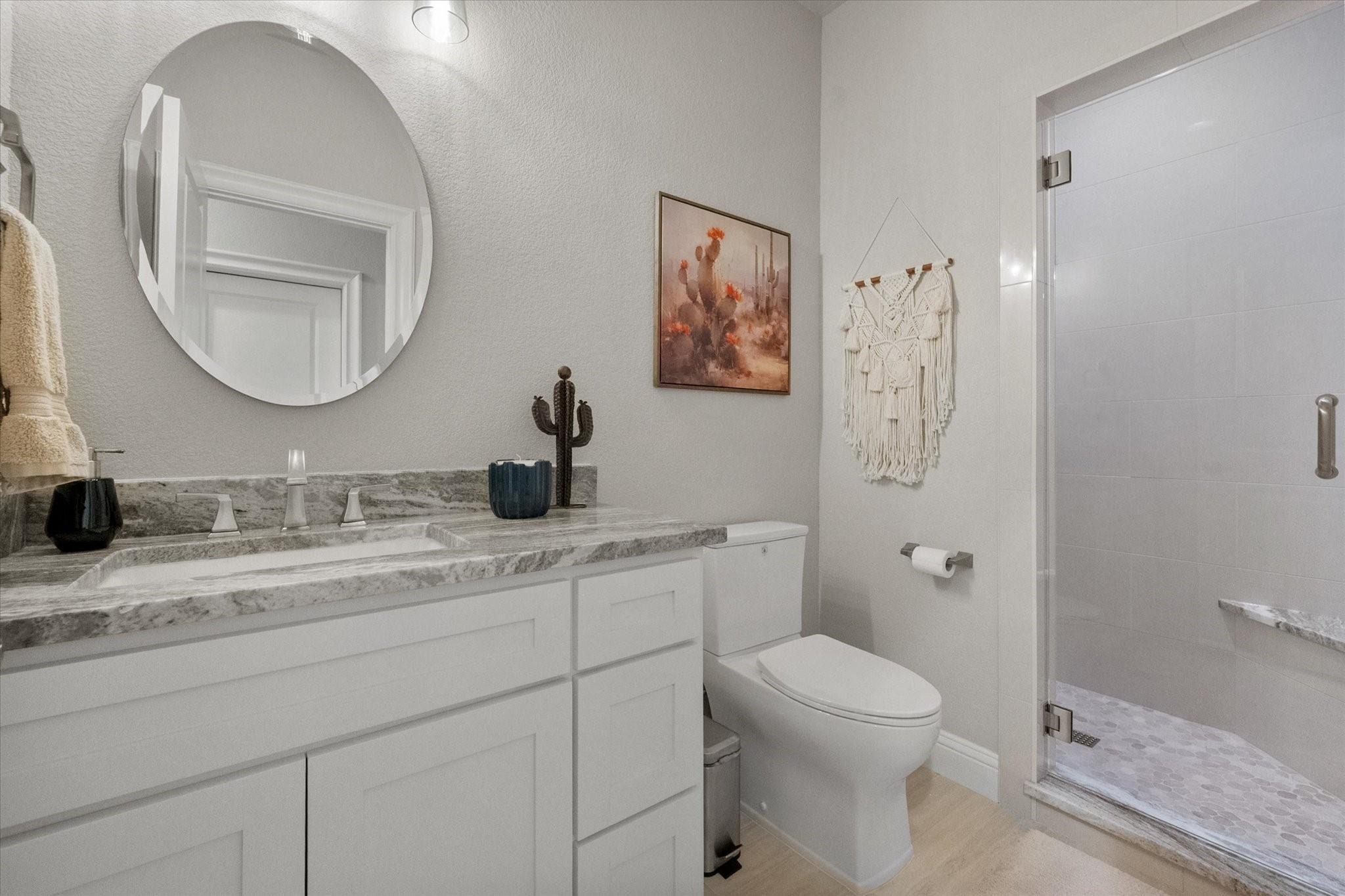 Kyle Cir, Burleson, TX 76028