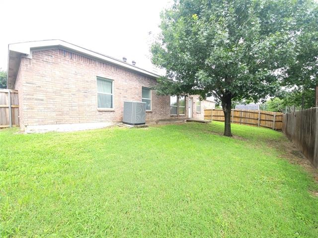 Wilhelmina Dr, Dallas, TX 75237