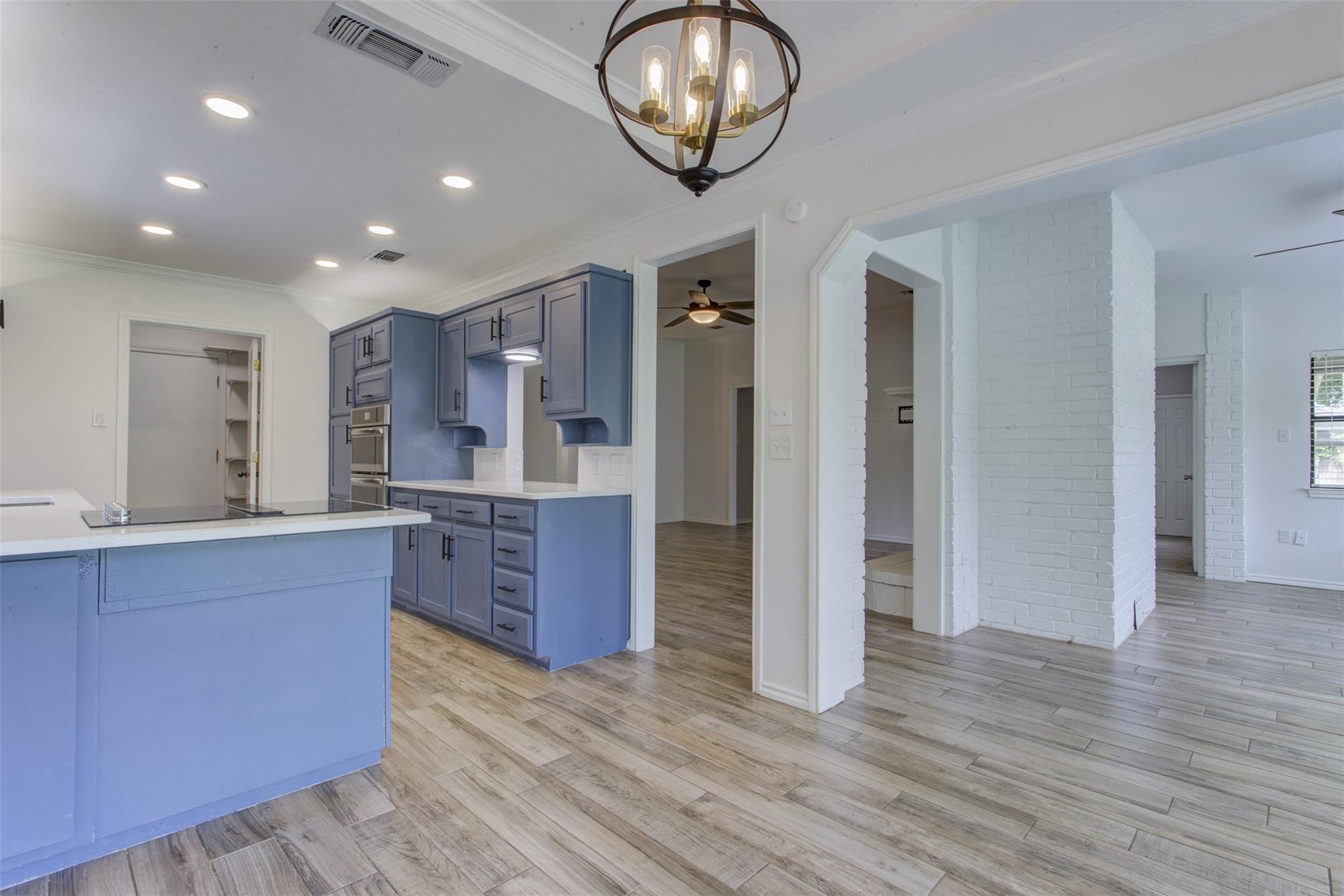Weatherwood Rd, Fort Worth, TX 76133