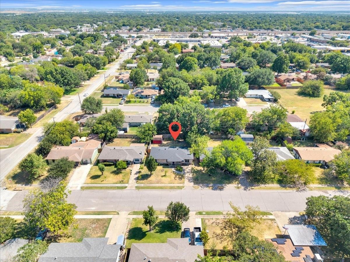 Starlite Ln, Irving, TX 75061