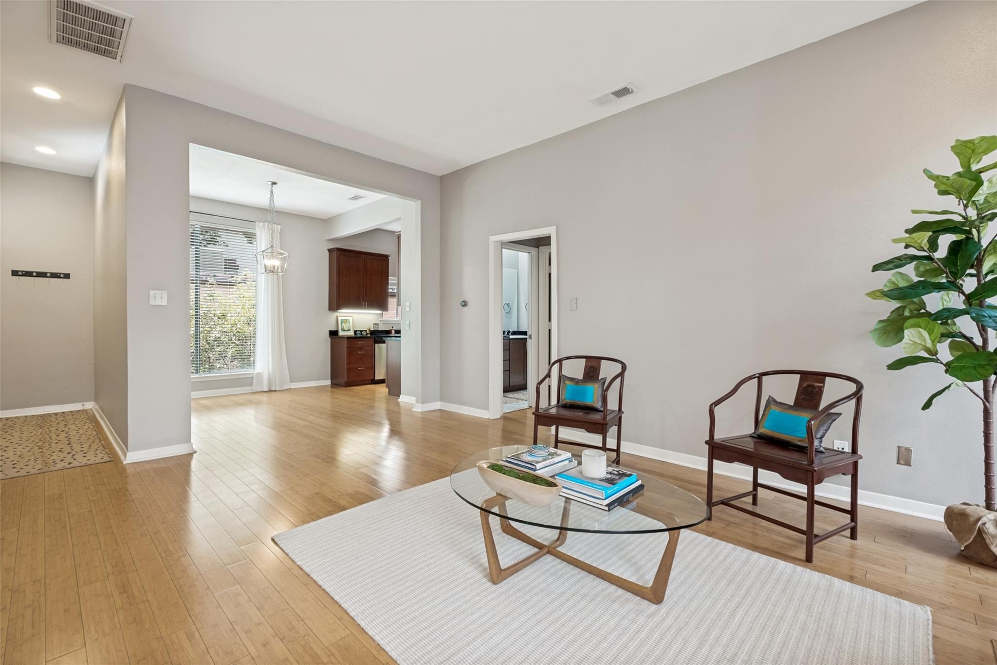 Holland Ave, Dallas, TX 75219 #1