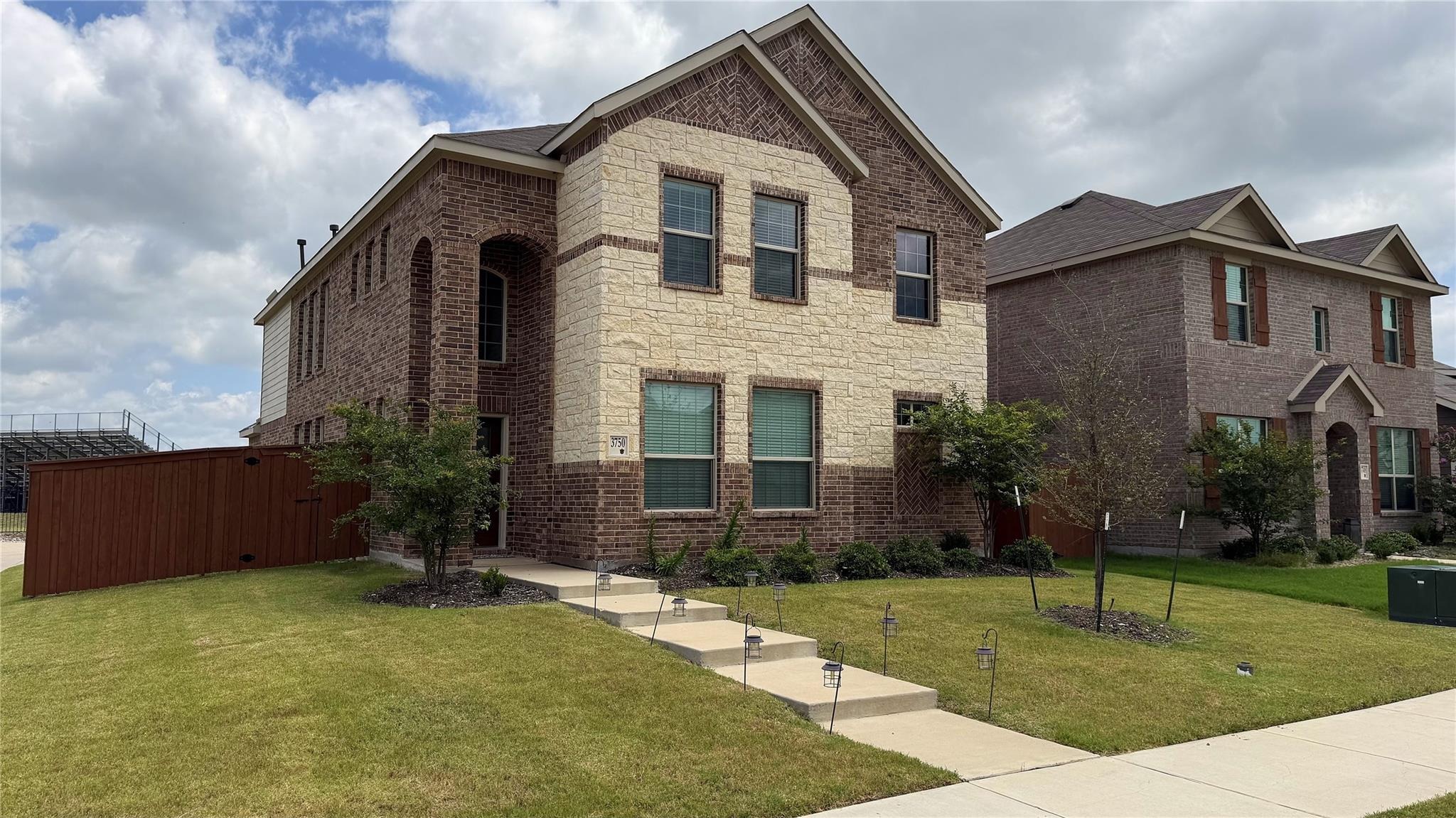 Honey Daisy Dr, Crandall, TX 75114