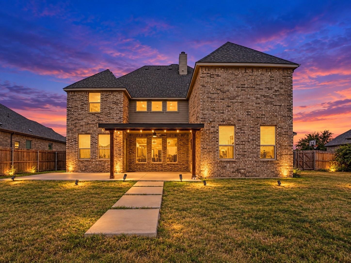 Stillwater Dr, Waxahachie, TX 75165