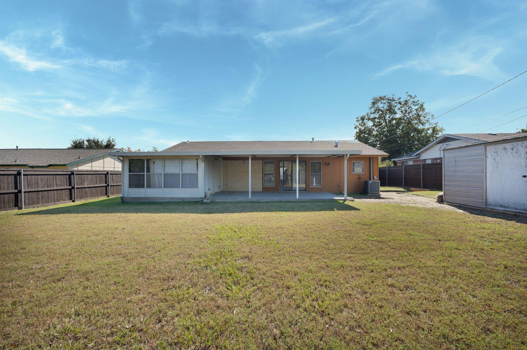 Katherine Ct, Duncanville, TX 75137