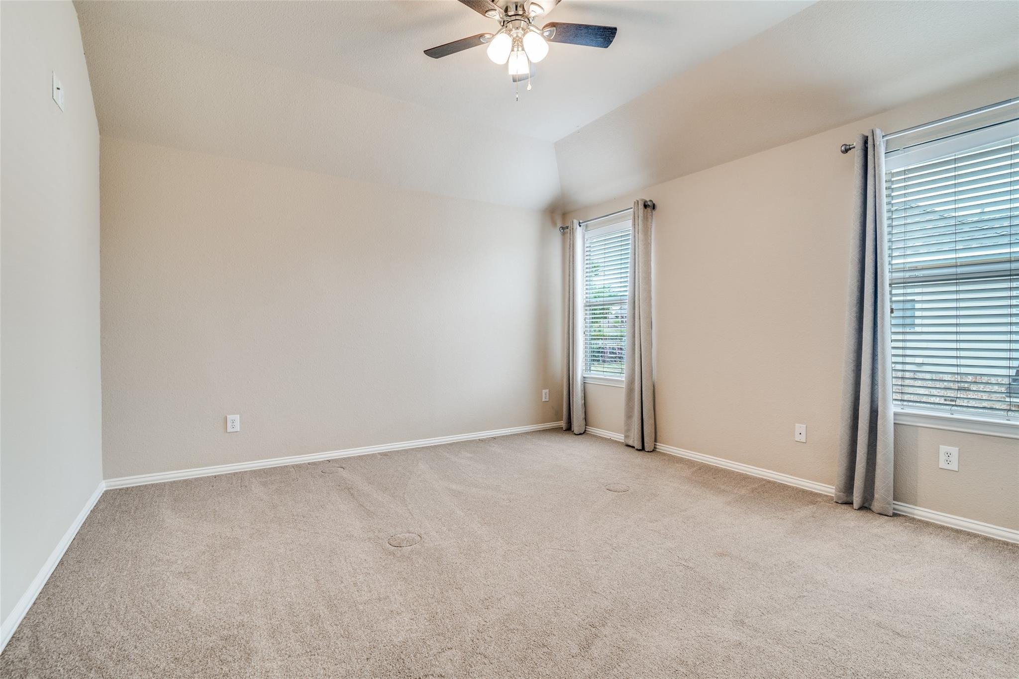 Coastal Dr, Garland, TX 75043