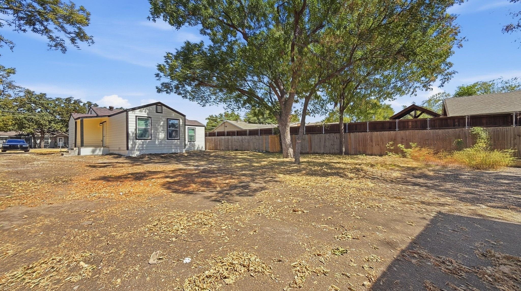 Dallas Ave, Fort Worth, TX 76112 #1