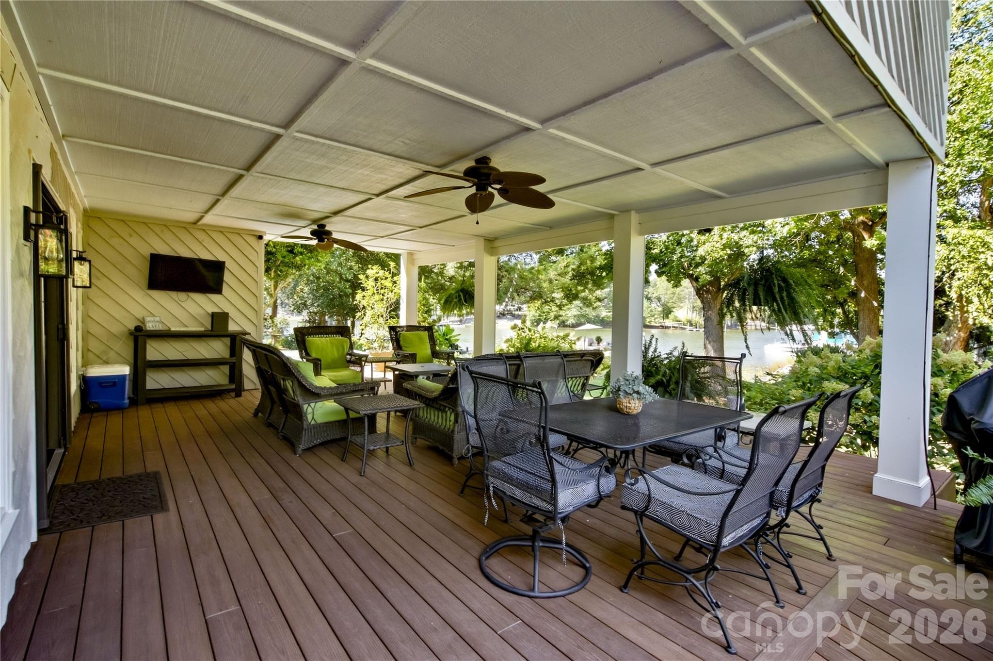 Malibu Pointe Ln, Denver, NC 28037 #1