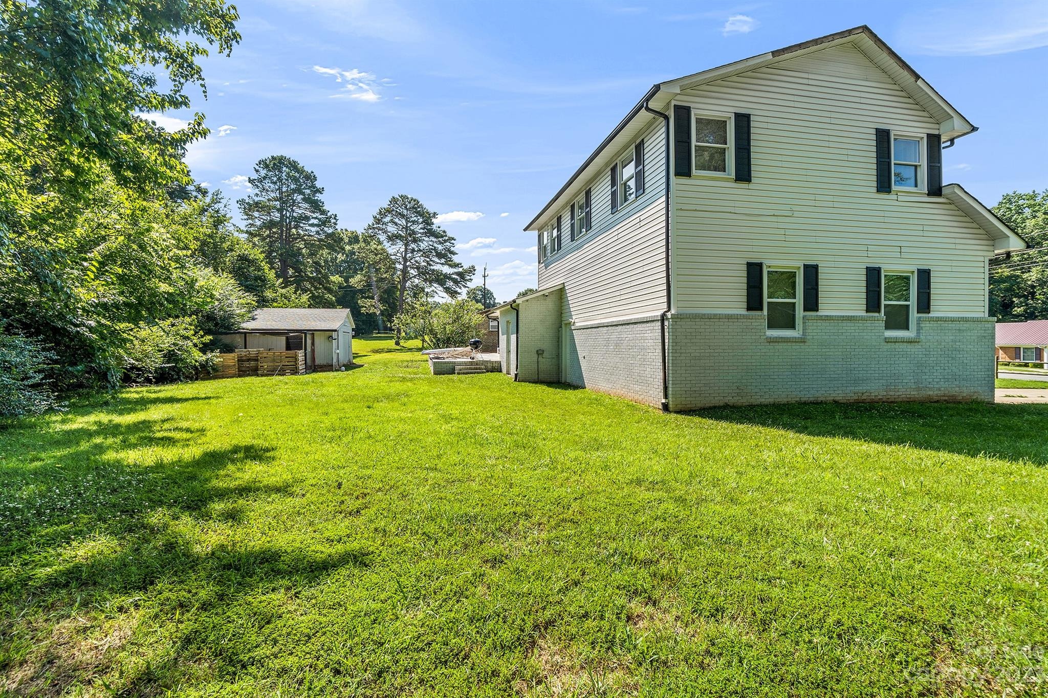 Kelly Ave, Mooresville, NC 28115