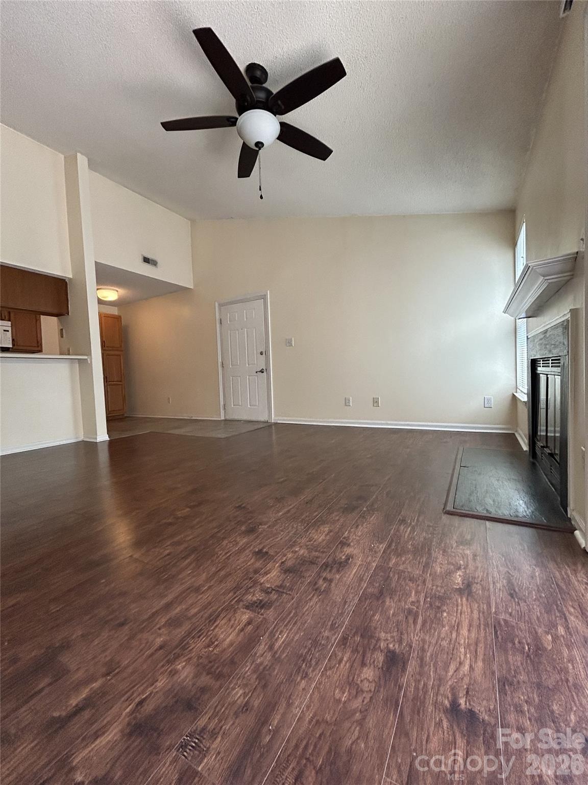 Vinca Cir, Charlotte, NC 28213