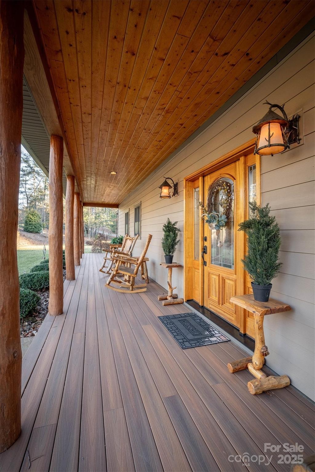 Johns Ridge Pkwy, Lenoir, NC 28645