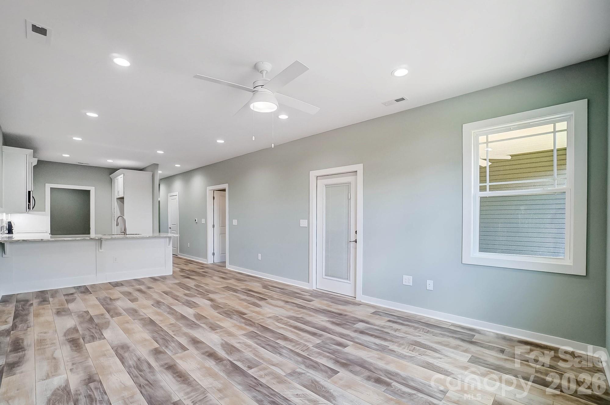 28th Street Pl, Hickory, NC 28602