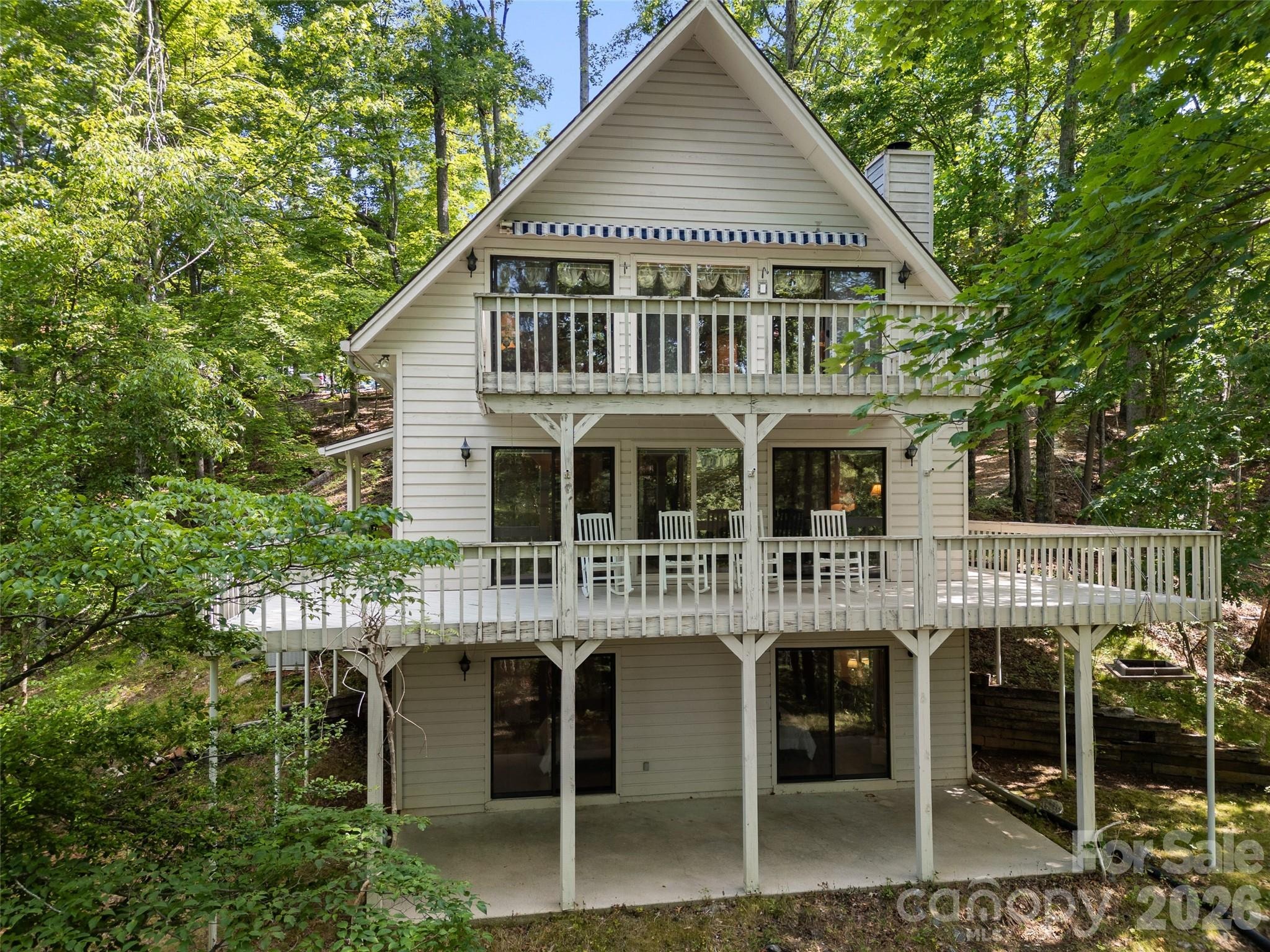 Hungryneck Hollow Ln, Saluda, NC 28773