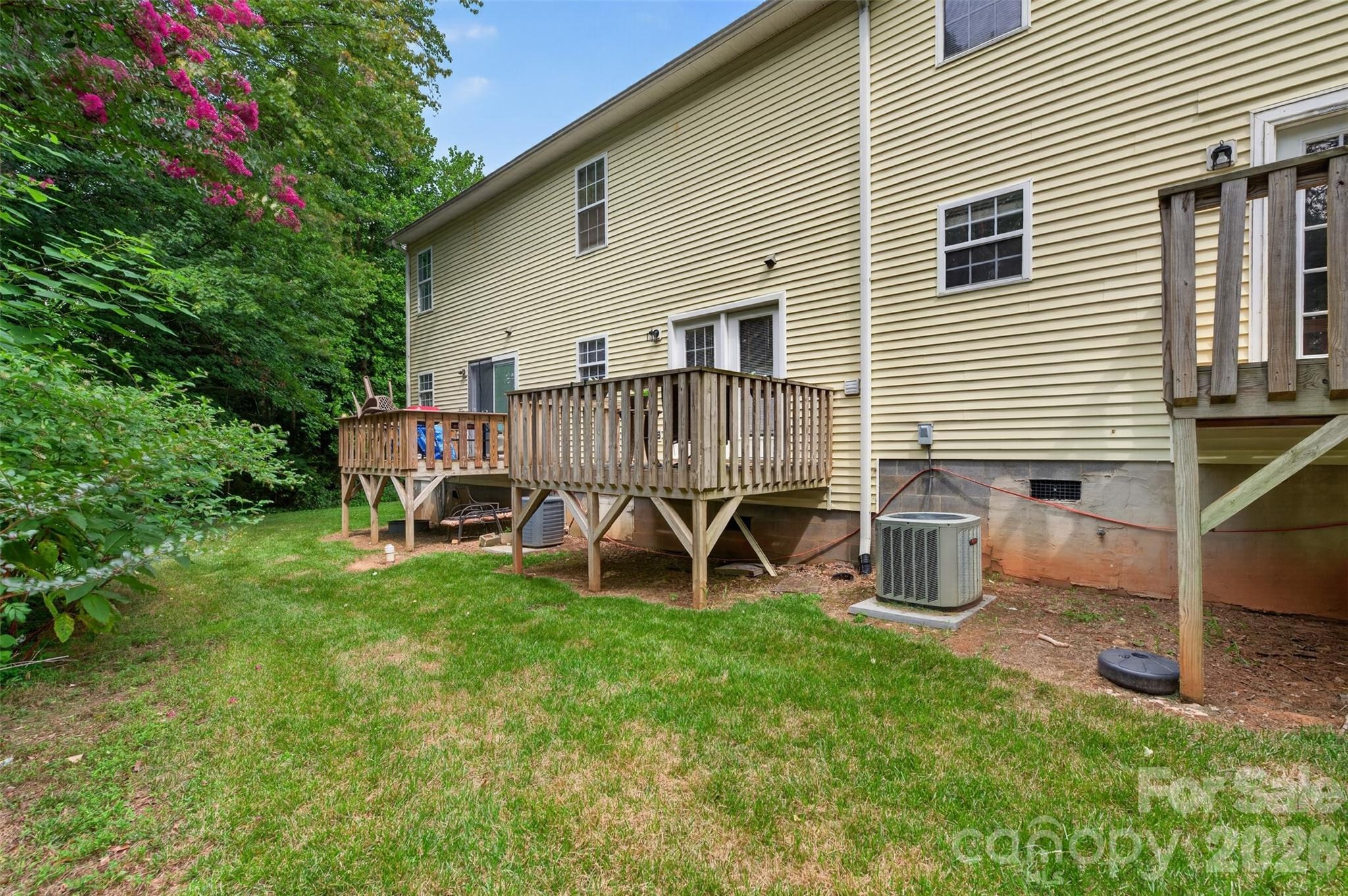 19th St, Hickory, NC 28601 #1