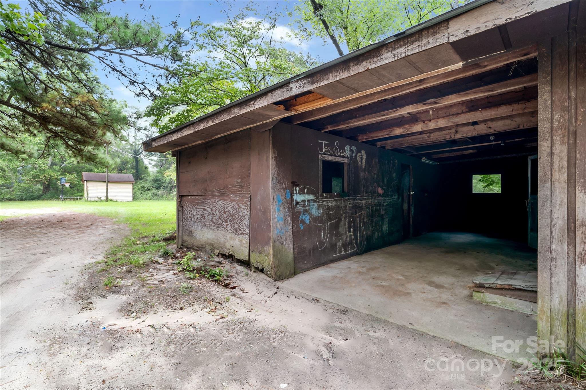 Gibson Rd, Laurel Hill, NC 28351