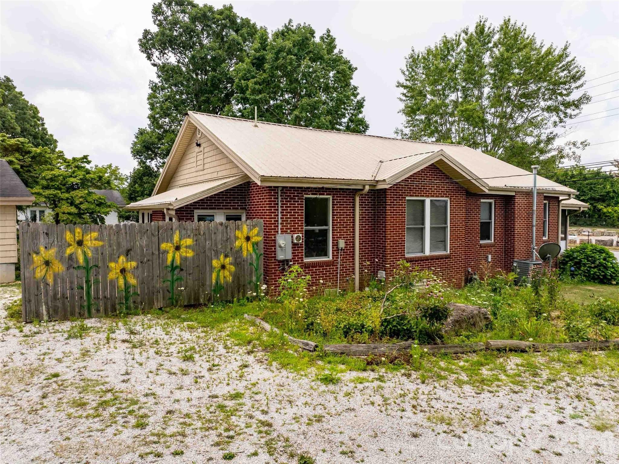 King St, East Flat Rock, NC 28726 #1