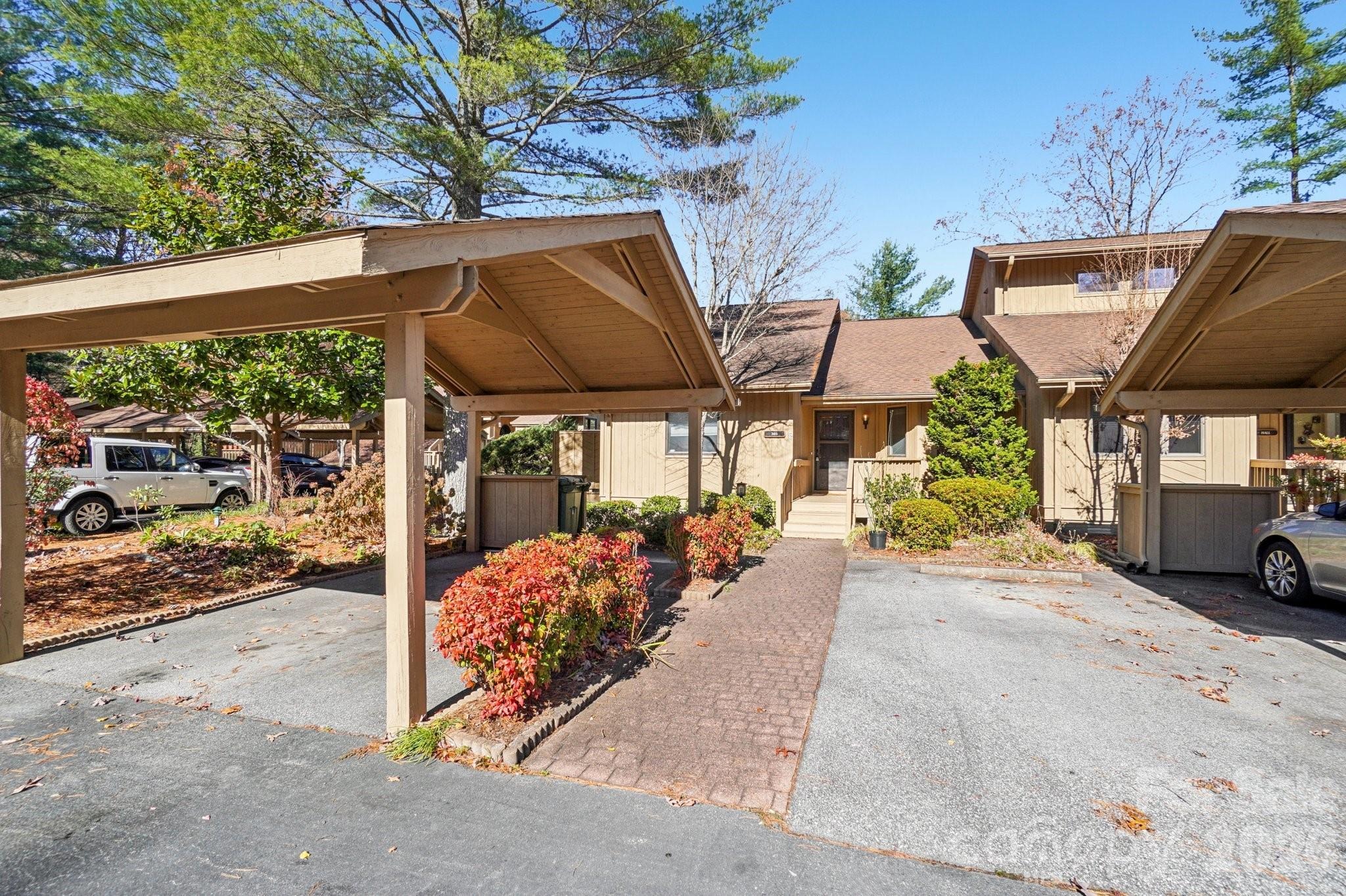 Scarlet Oak Ln, Hendersonville, NC 28791 #1