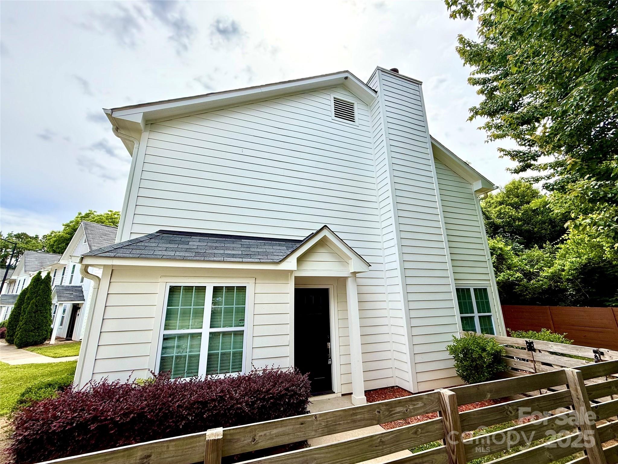 Briar Creek Rd, Charlotte, NC 28205