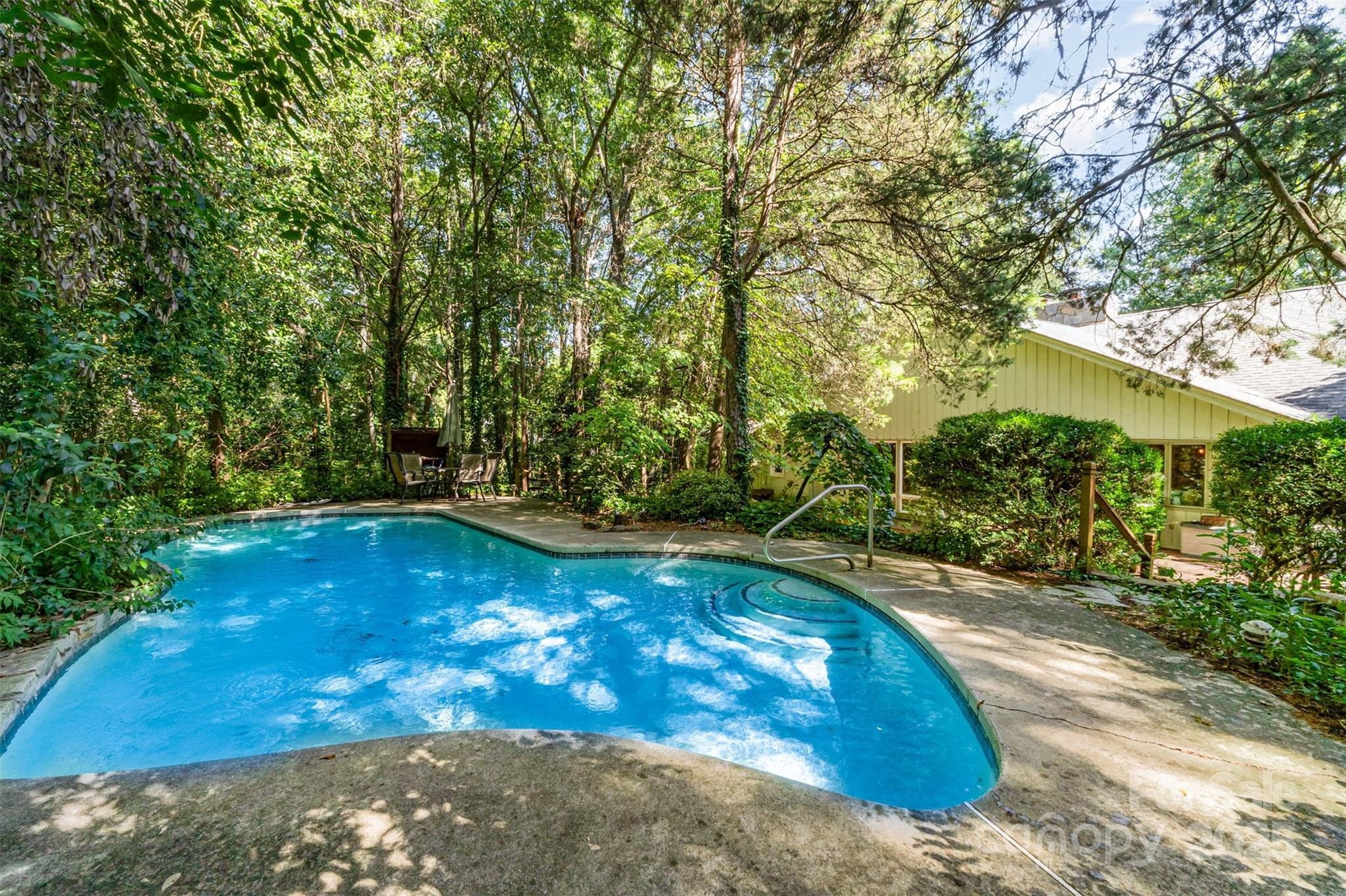 Hillingdon Rd, Charlotte, NC 28226