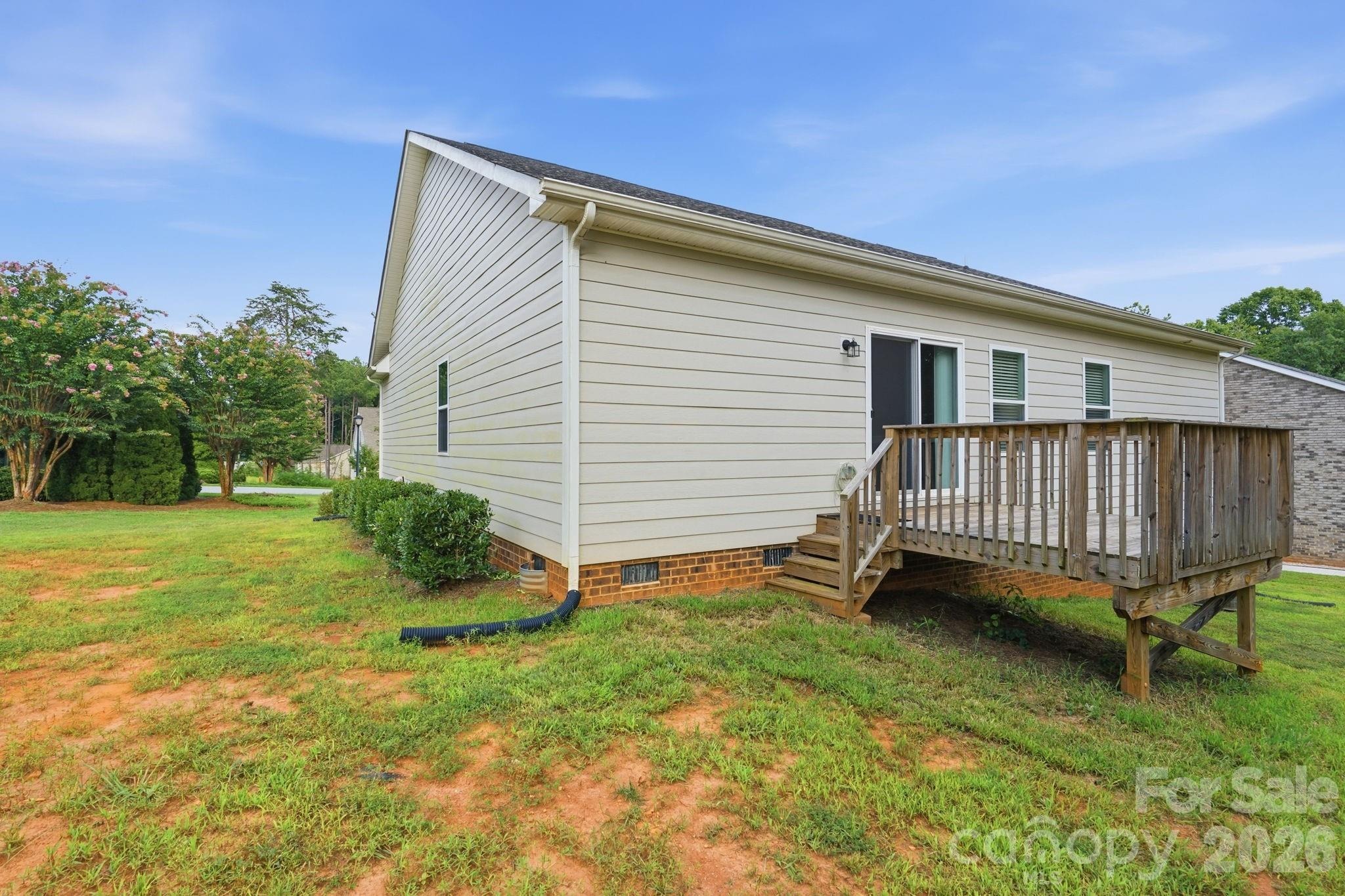 Long Island Rd, Catawba, NC 28609