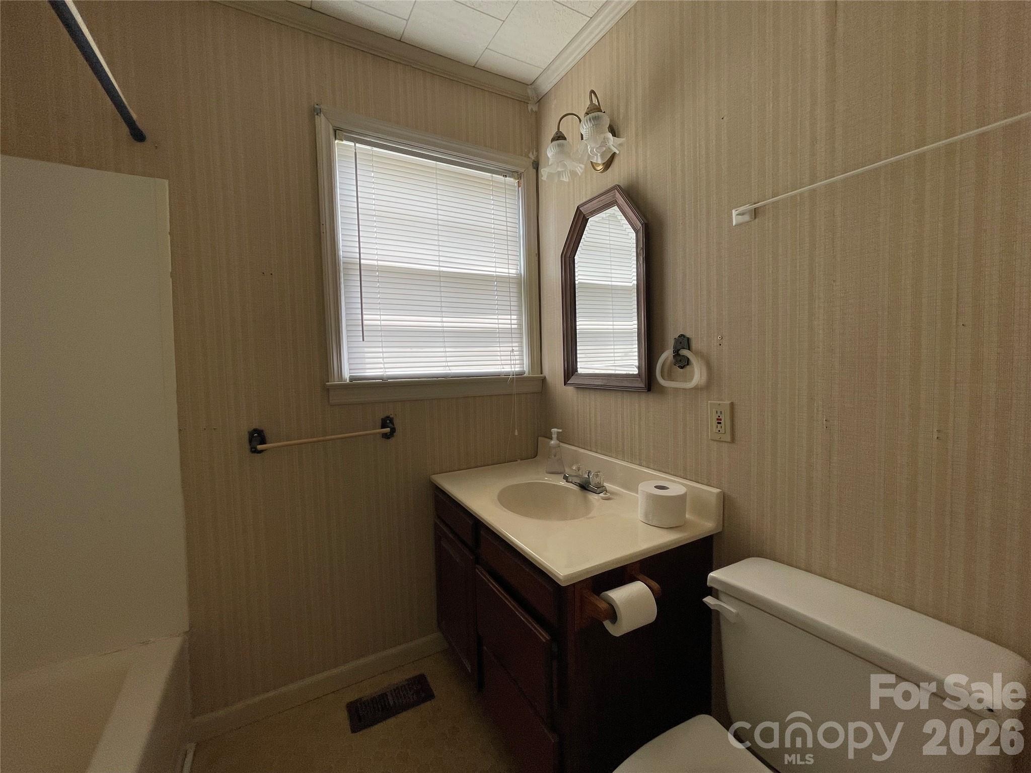 Welsh St, Kershaw, SC 29067