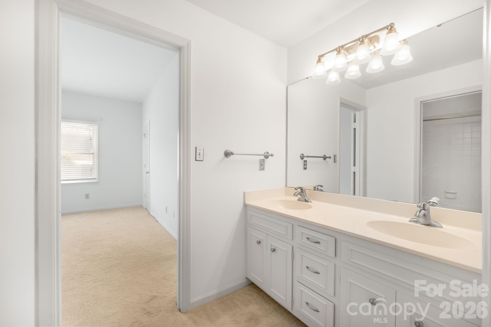 Queens Rd, Charlotte, NC 28207