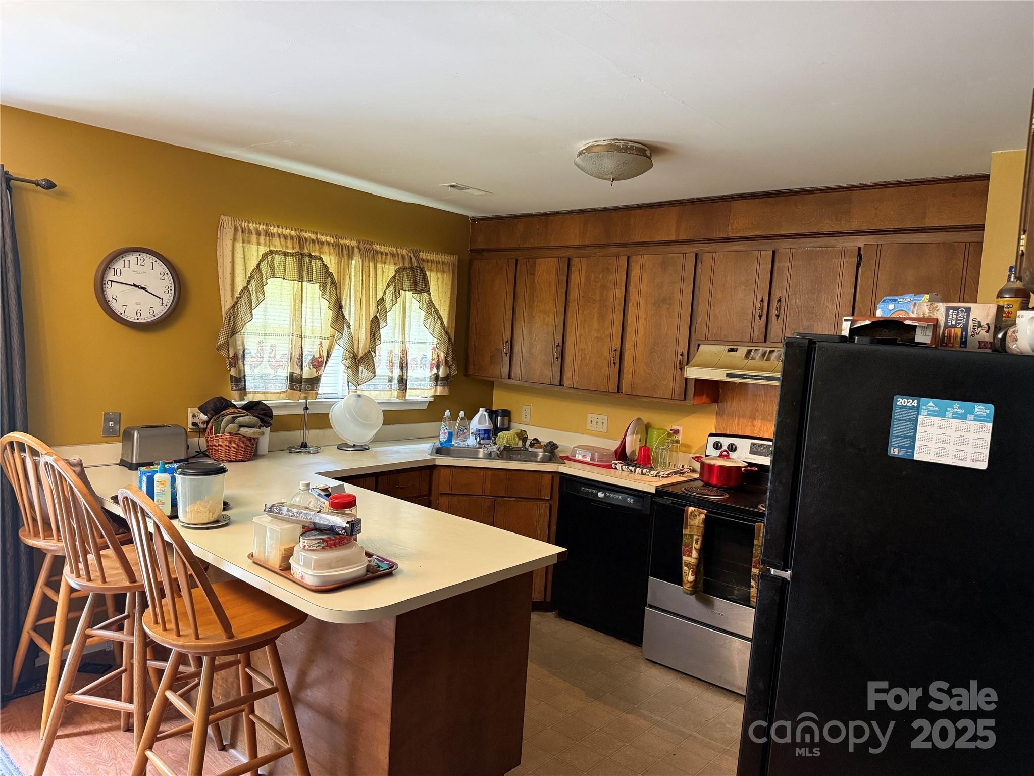 Crosswood Ct, Charlotte, NC 28215