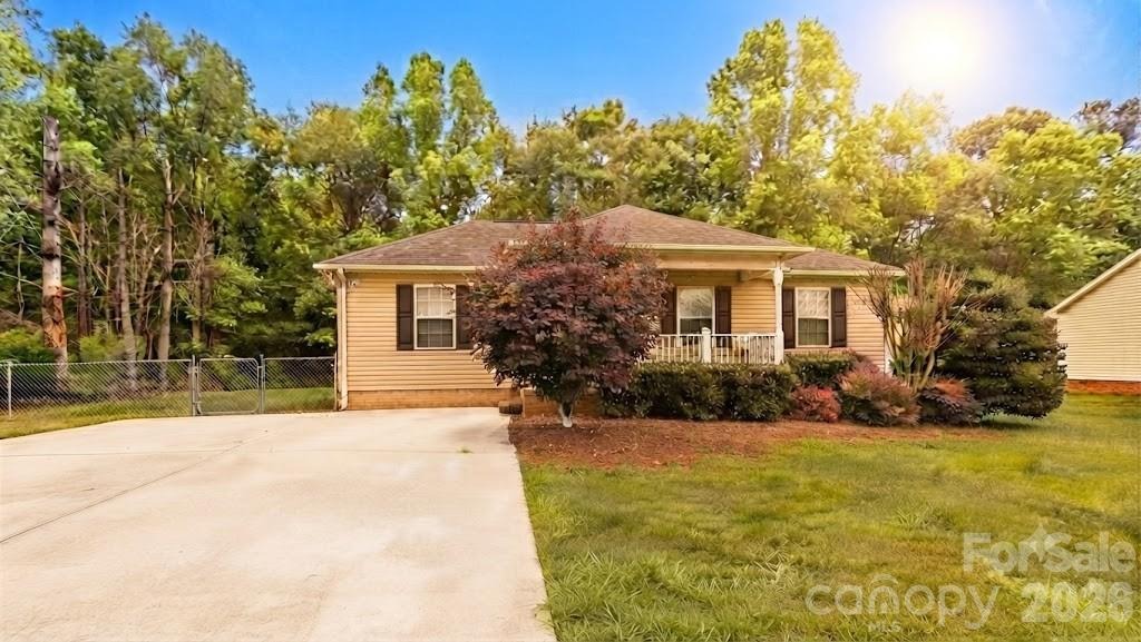 Crane Point Dr, Charlotte, NC 28227