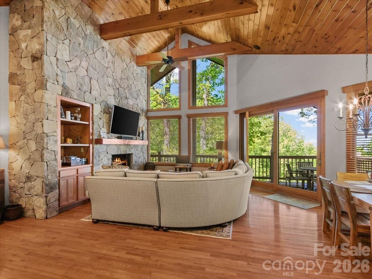 Ivy Point Ln, Burnsville, NC 28714 #1