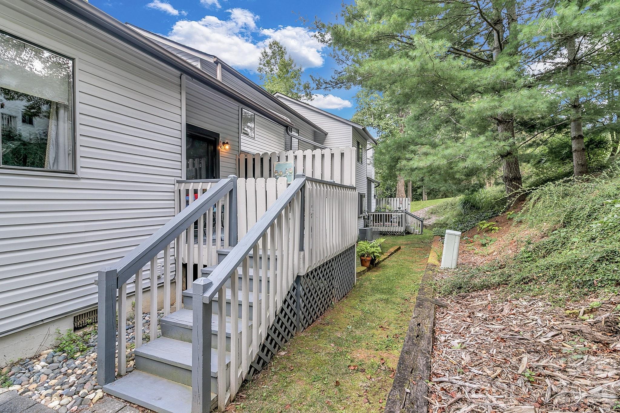 Cimarron Dr, Asheville, NC 28803