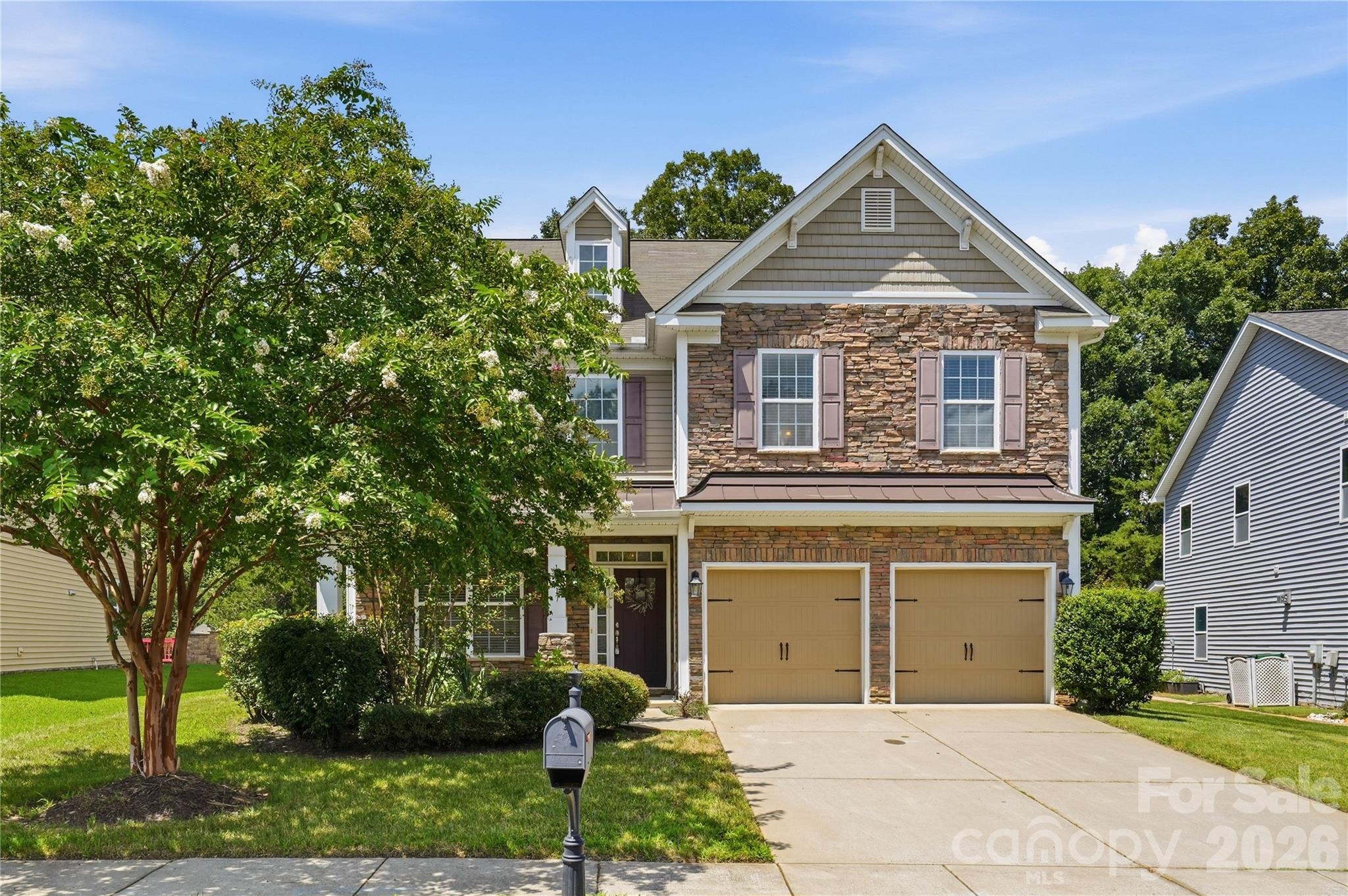 Bere Island Dr, Charlotte, NC 28278