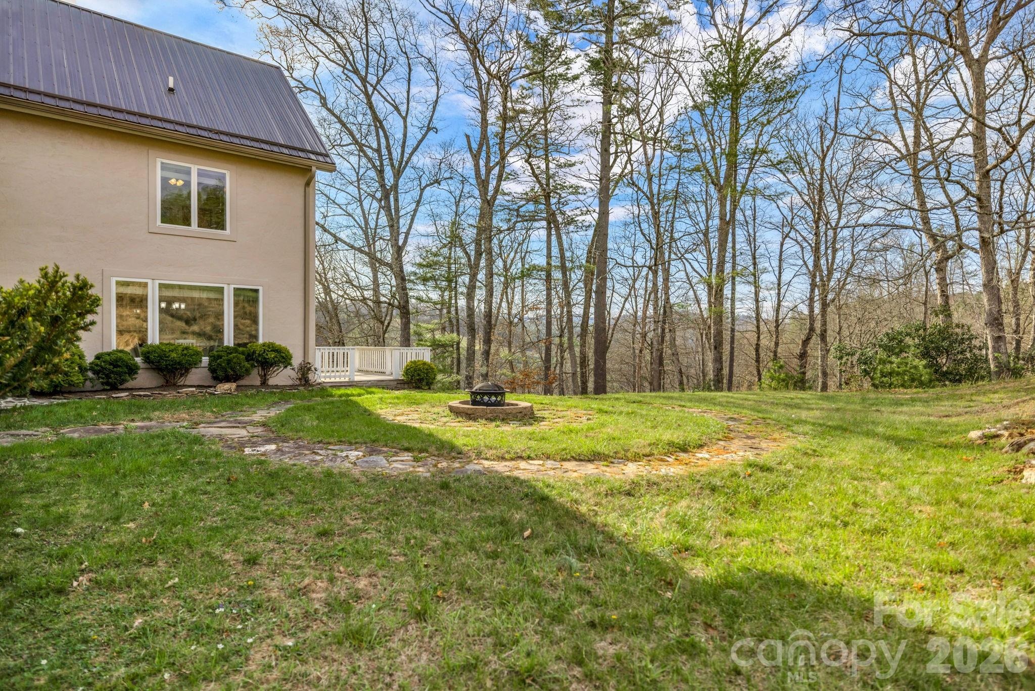 Osprey Pl, West Jefferson, NC 28694
