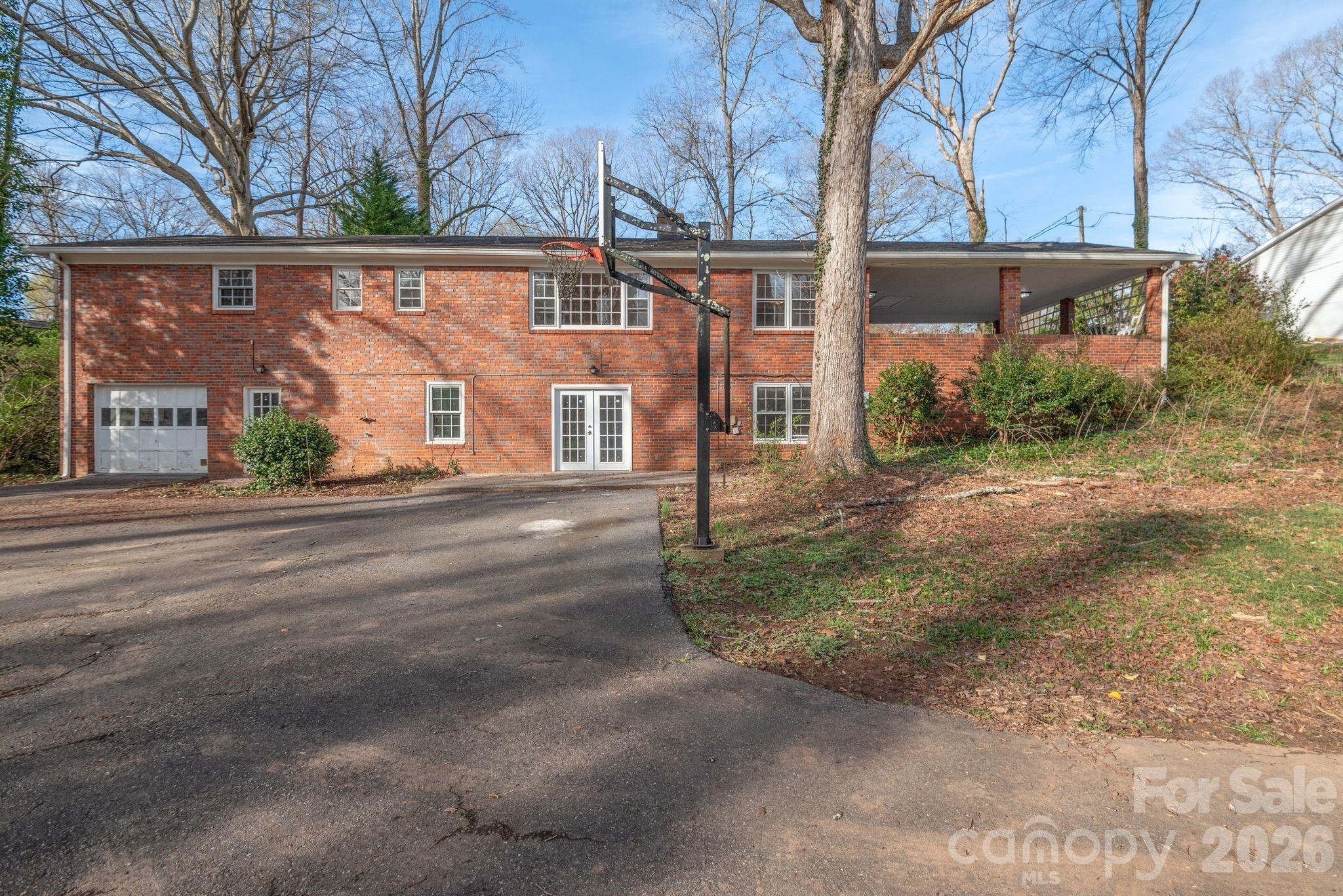 Brentwood Ct, Winston Salem, NC 27104 #1