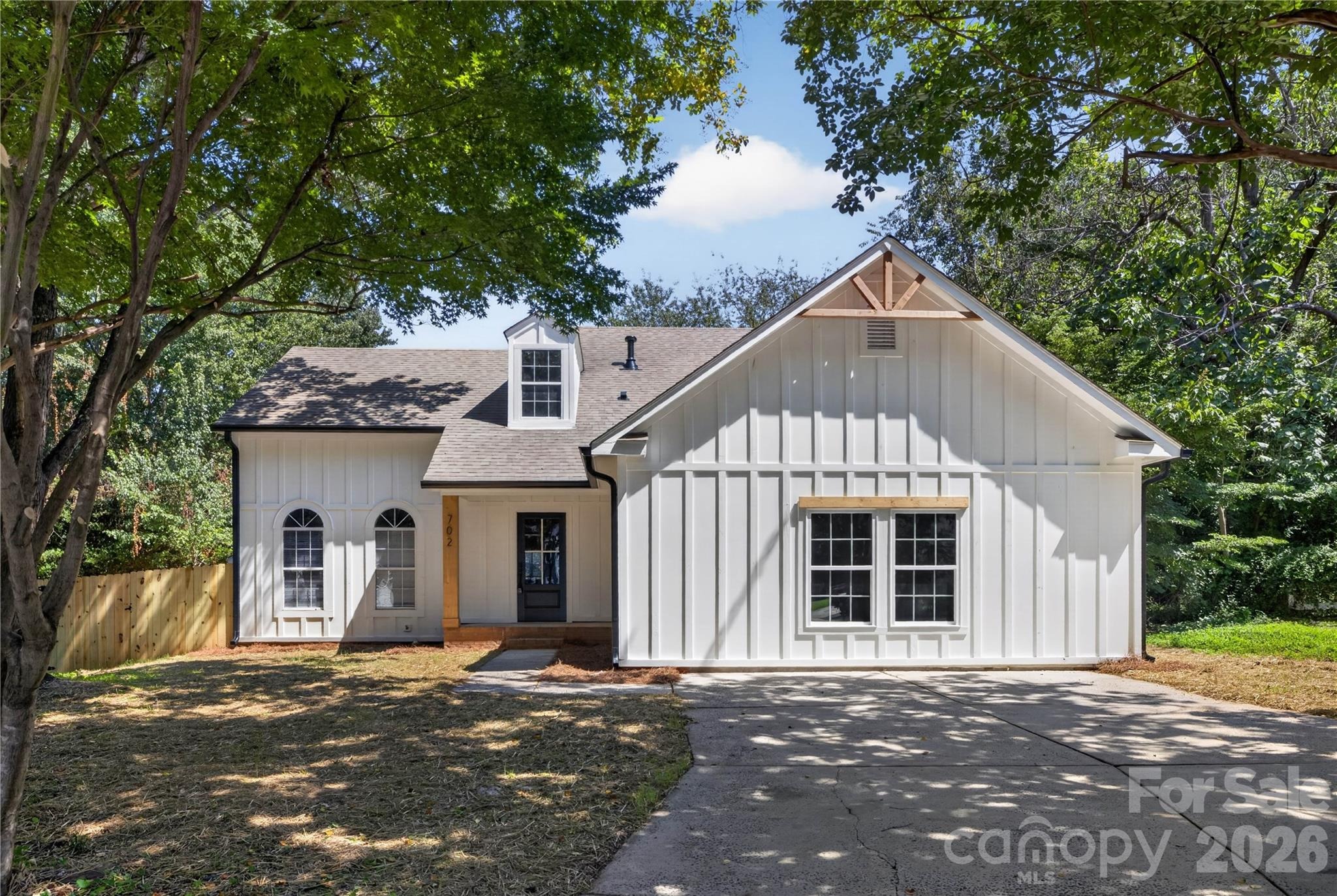 Foxborough Rd, Charlotte, NC 28213 #1
