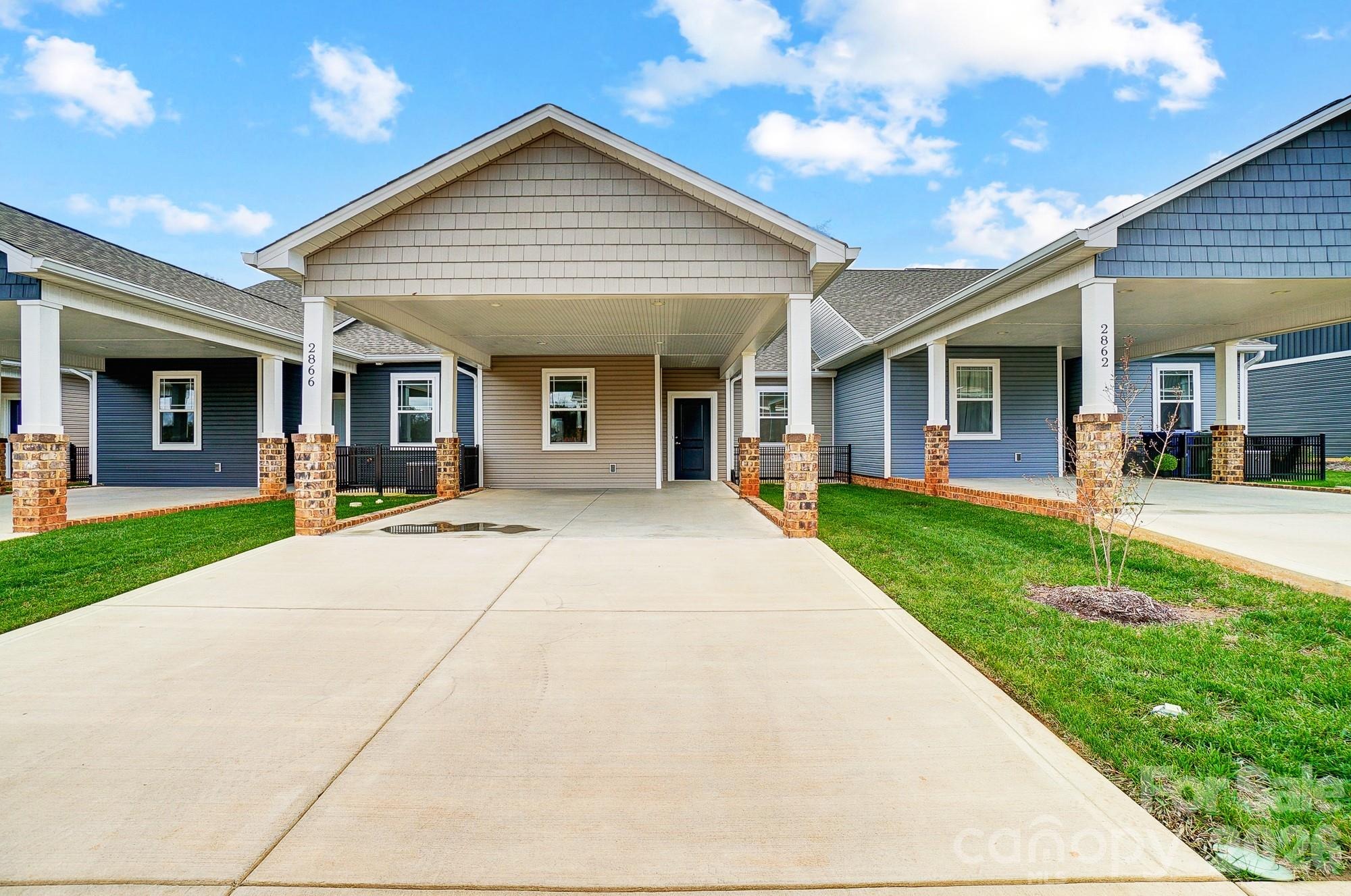 15th Avenue Pl, Hickory, NC 28602