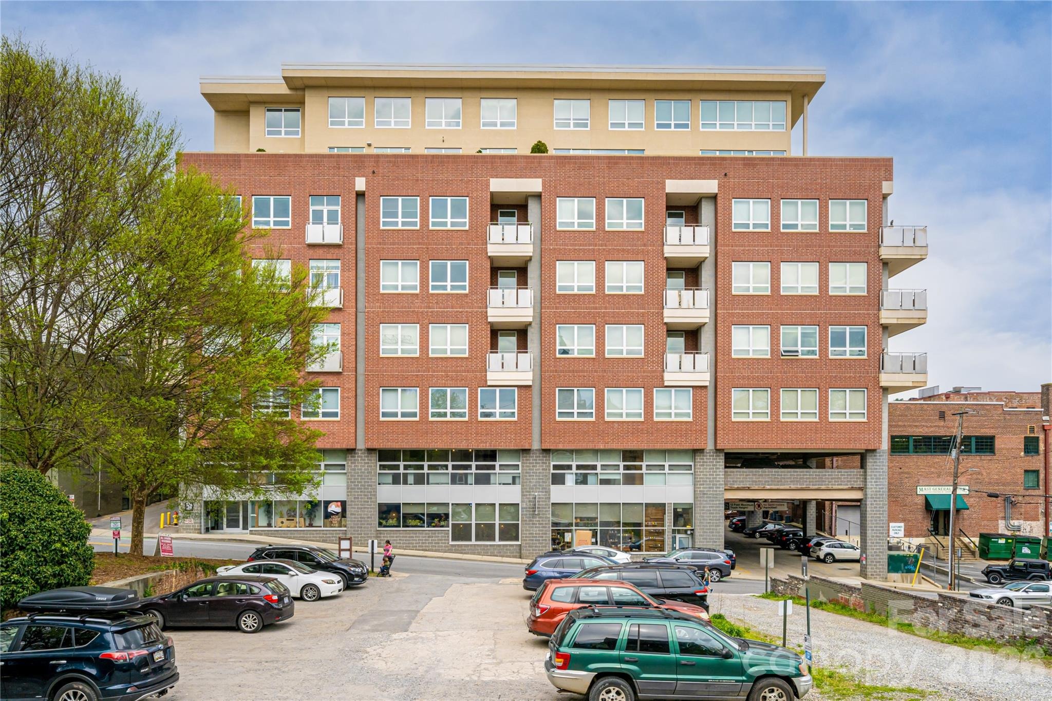 Lexington Ave, Asheville, NC 28801
