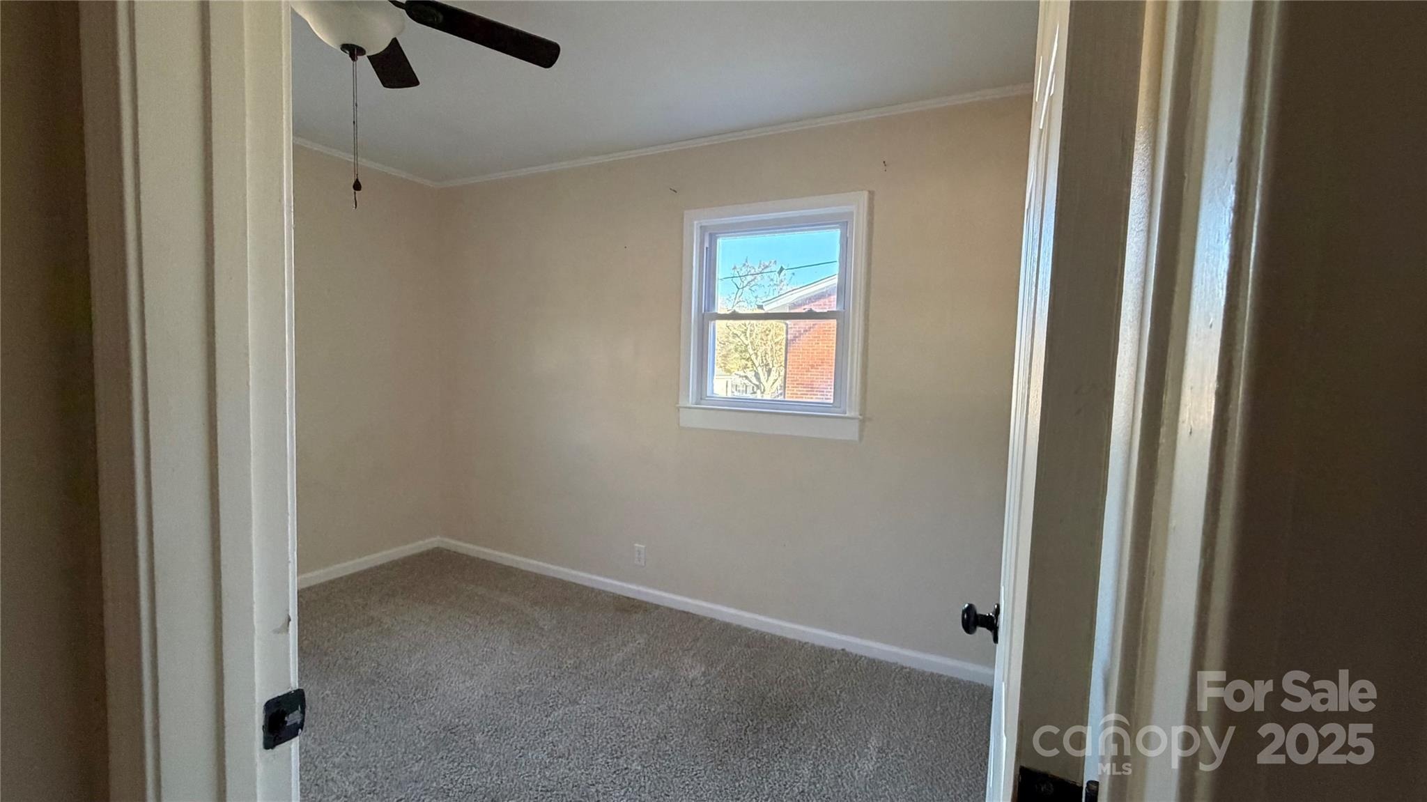 Holly St, Dallas, NC 28034