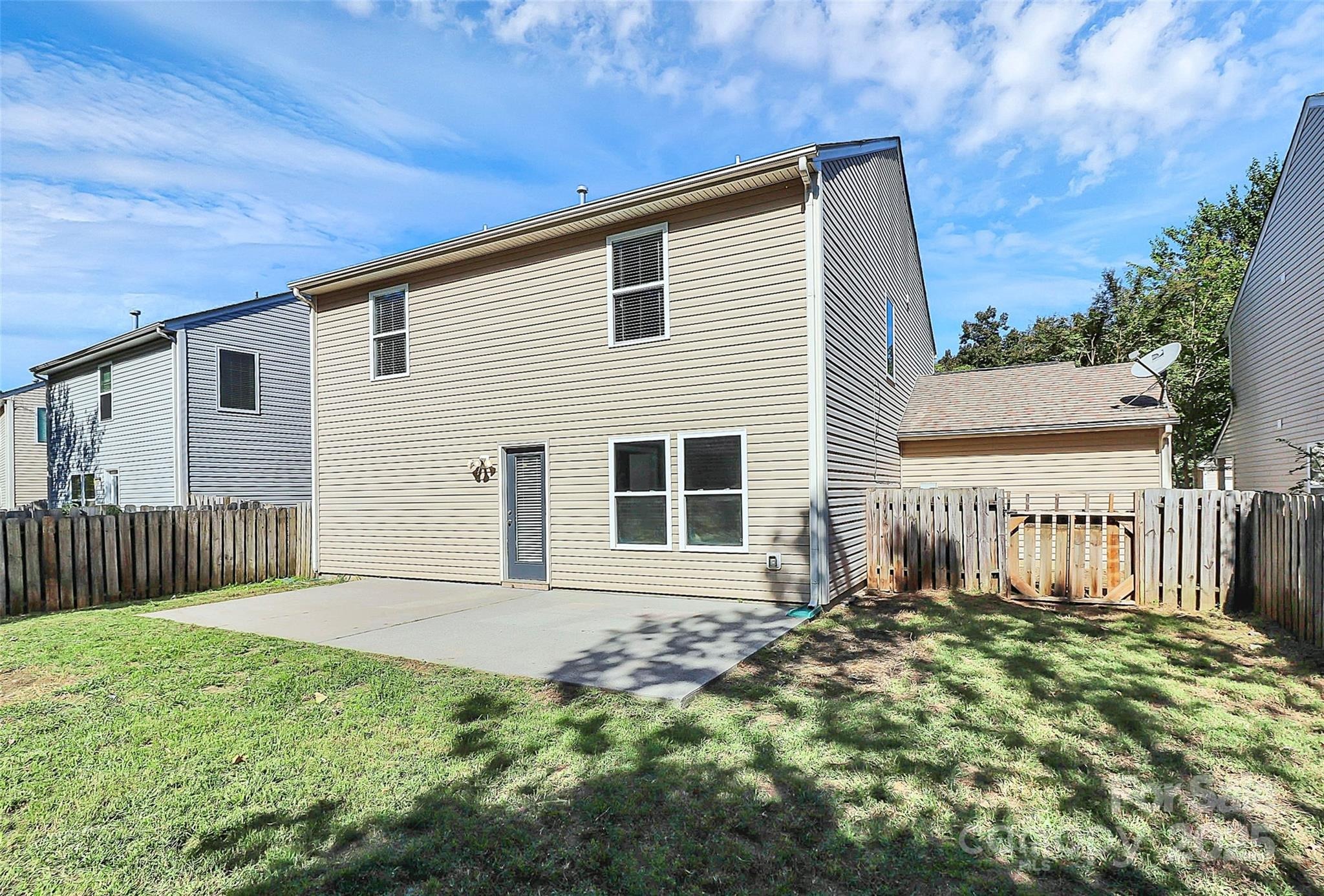 Lakepoint Forest Dr, Charlotte, NC 28278 #1