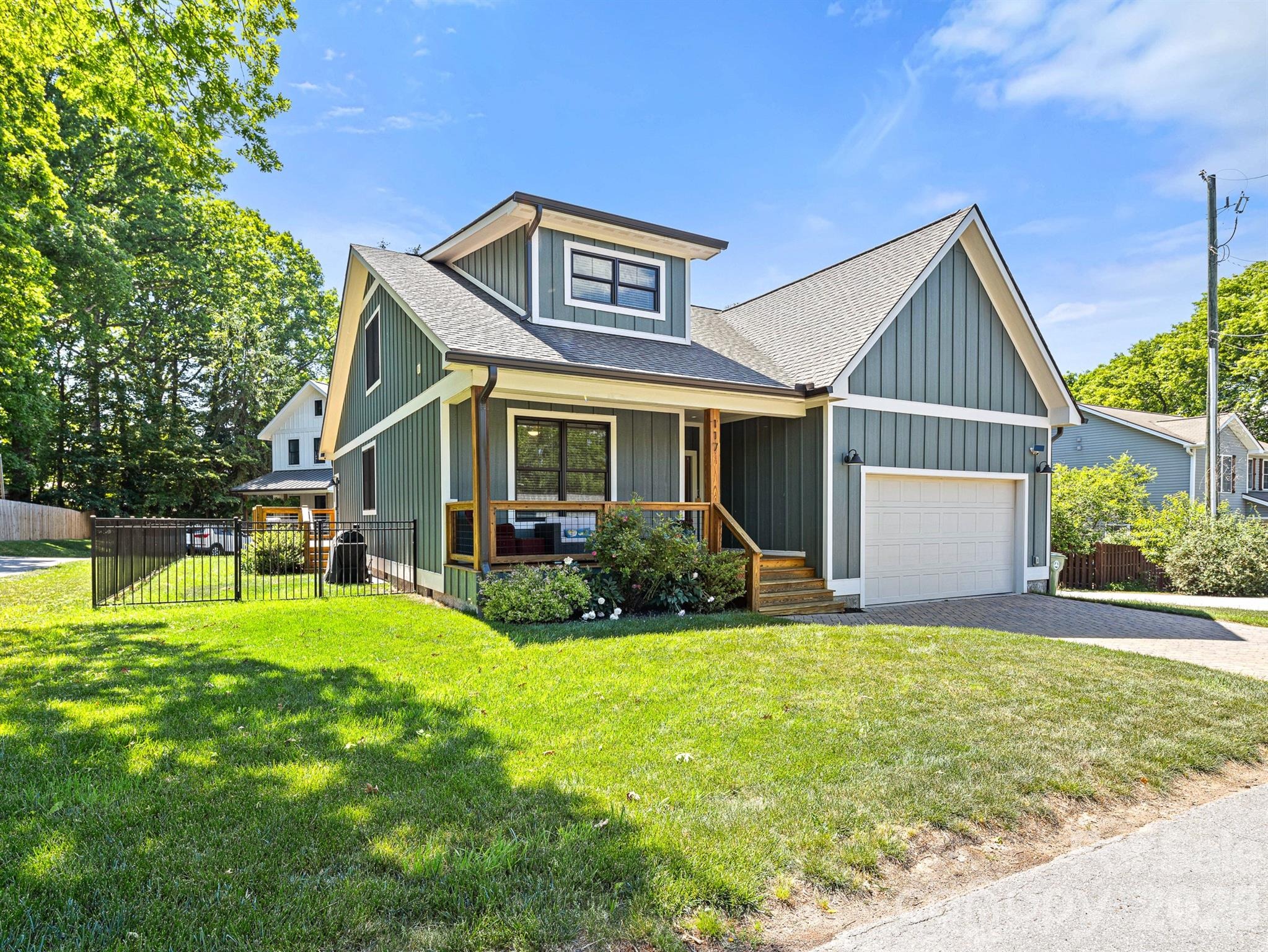 Dangerfield Ct, Asheville, NC 28806
