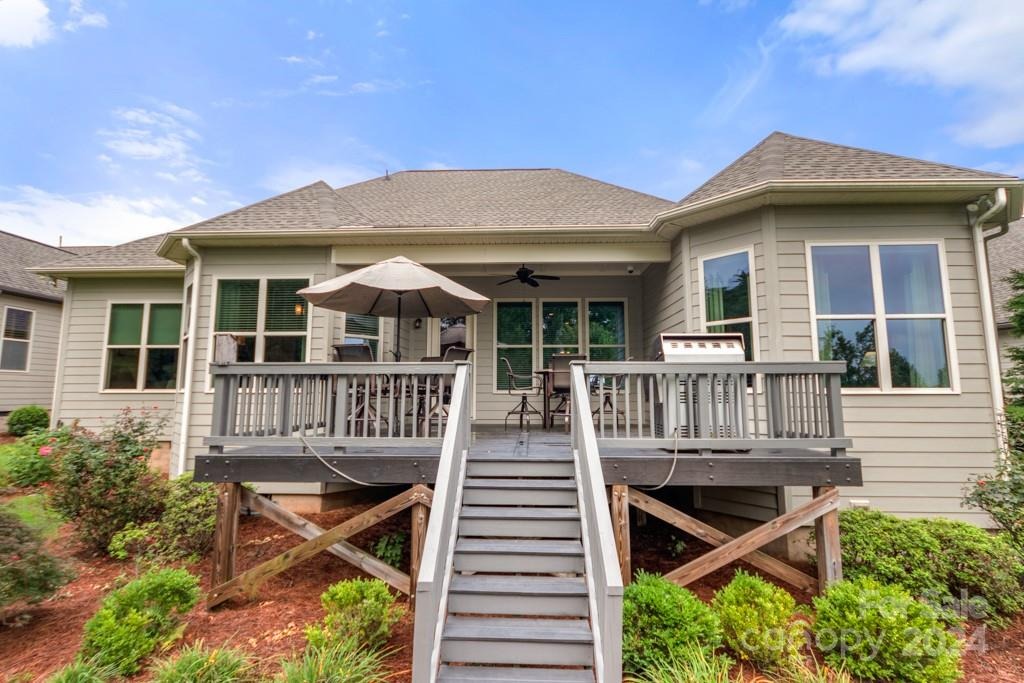 Vale Ridge Dr, Charlotte, NC 28278 #1