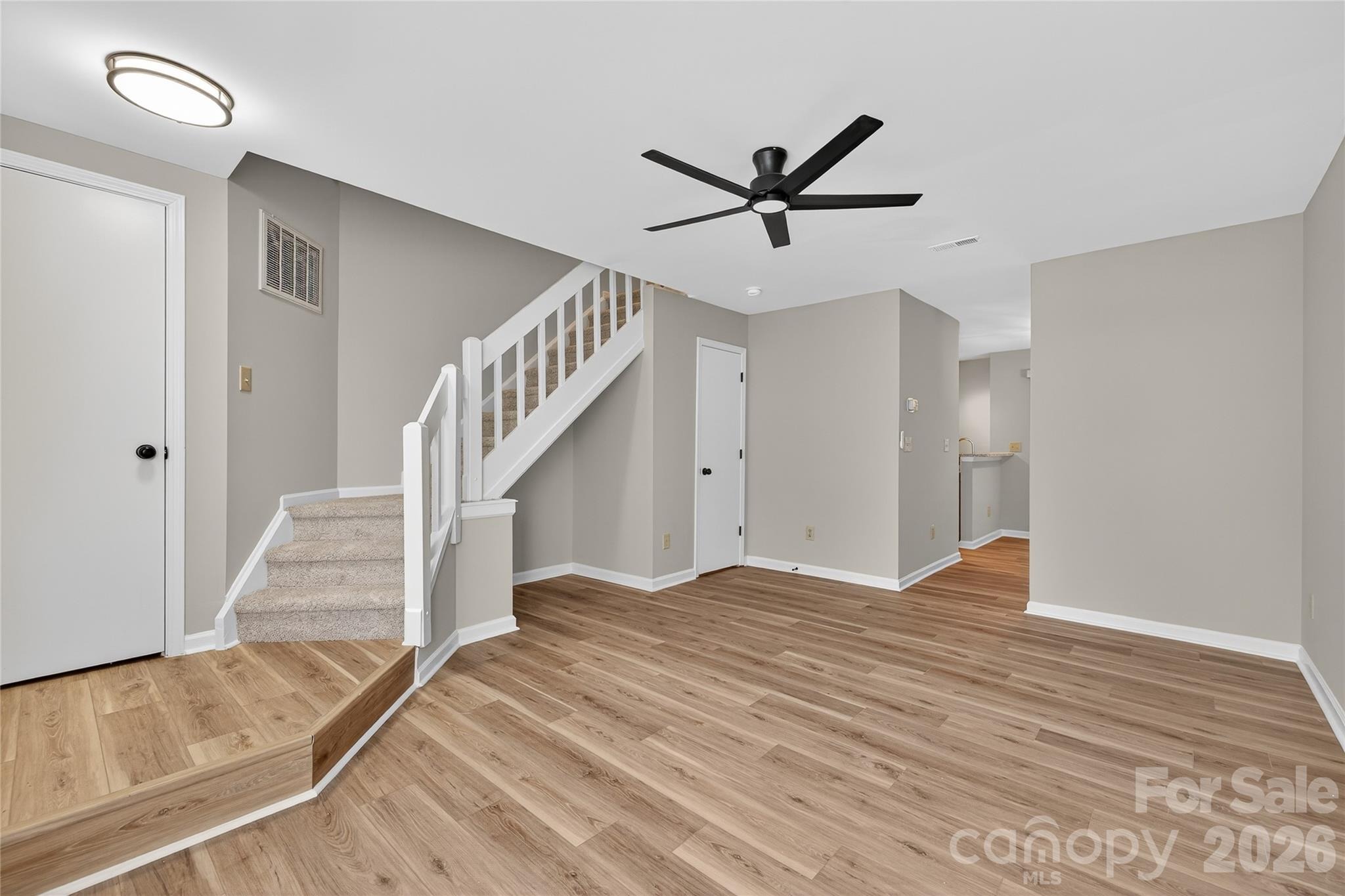 Windsor Gate Ln, Charlotte, NC 28215