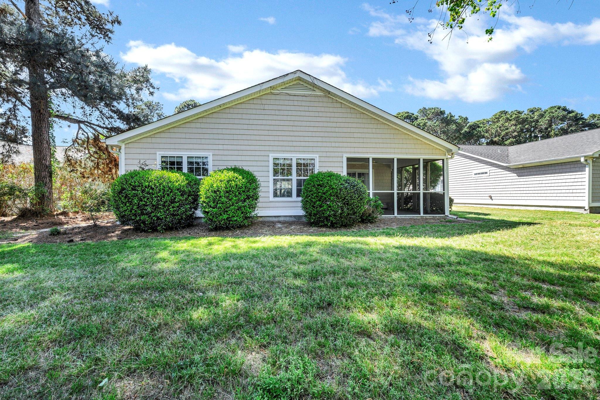 Glen Cove Dr, Southport, NC 28461