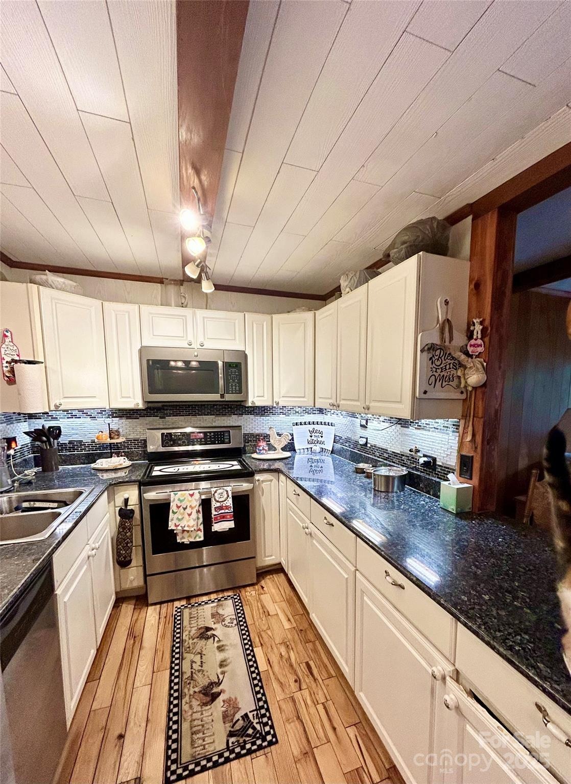 Elk Way, Maggie Valley, NC 28751