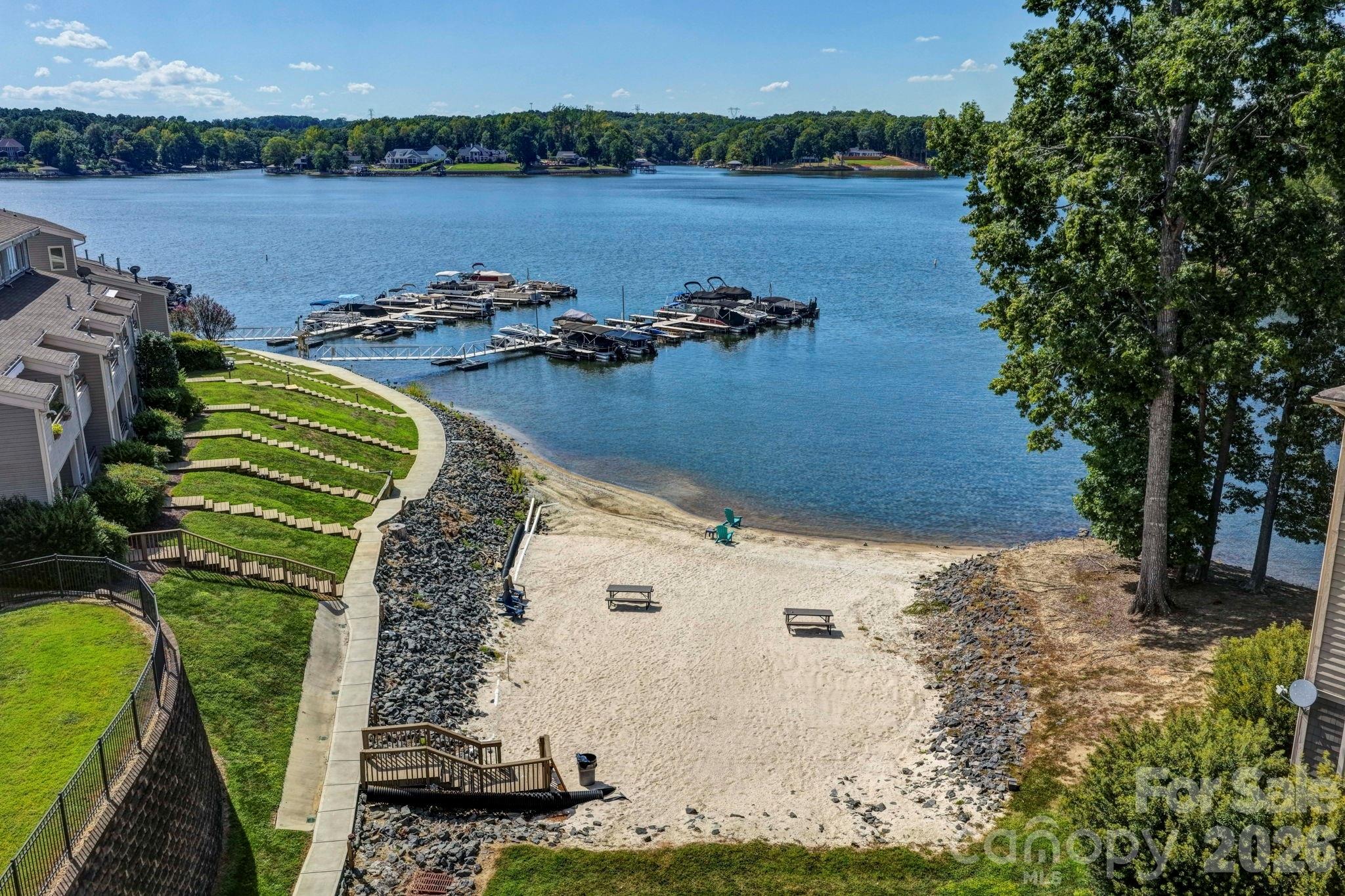 Waterside Dr, Charlotte, NC 28278
