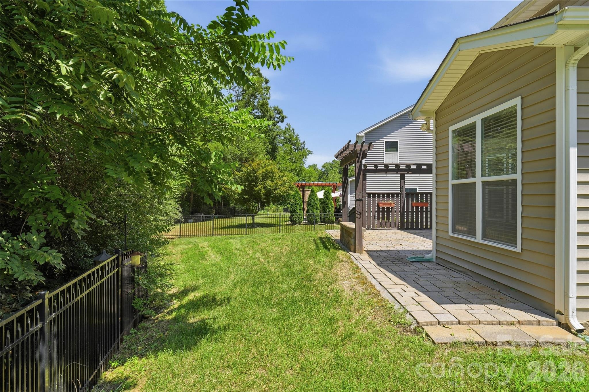Bere Island Dr, Charlotte, NC 28278 #1